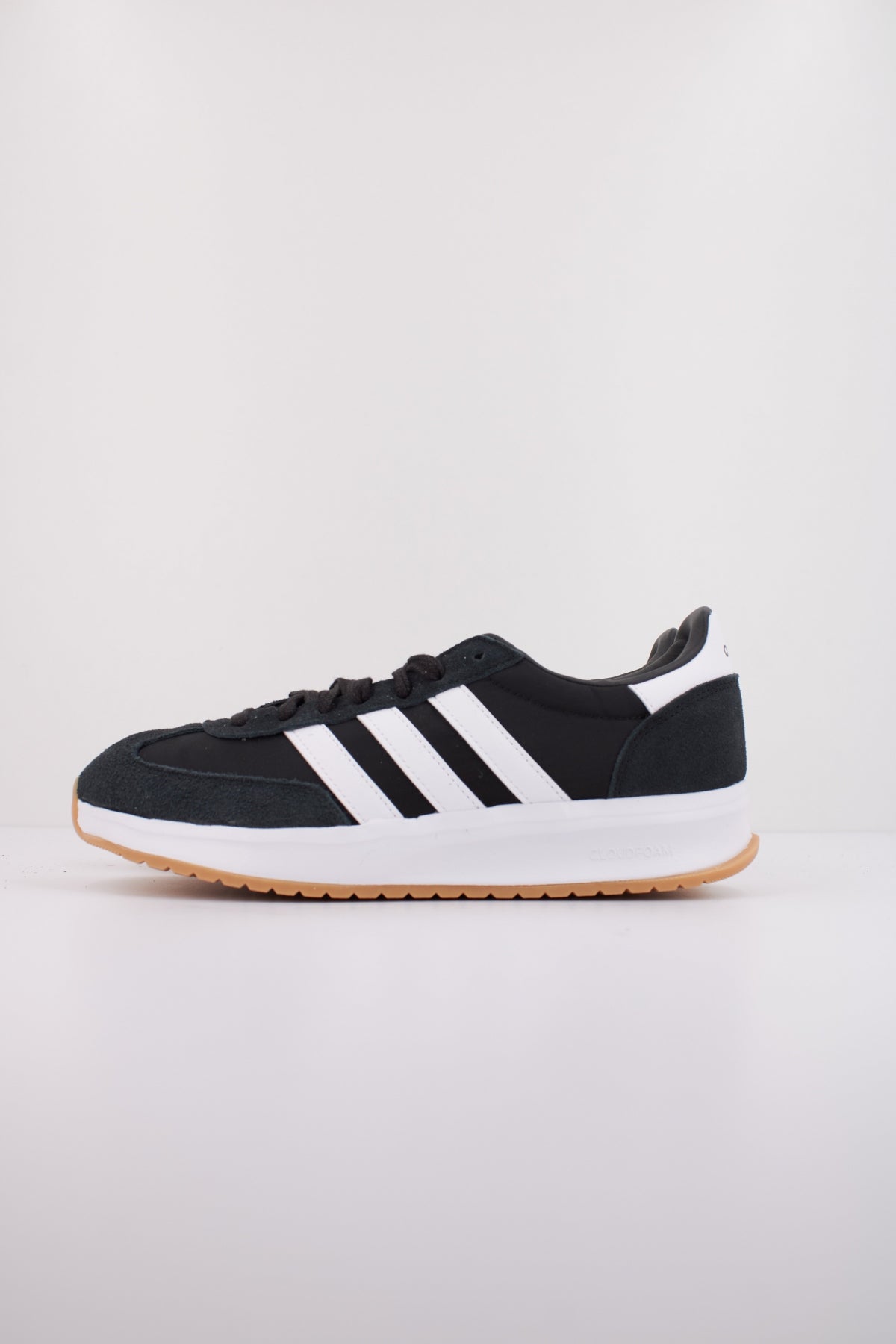 ADIDAS RUN s . en color NEGRO  (1)