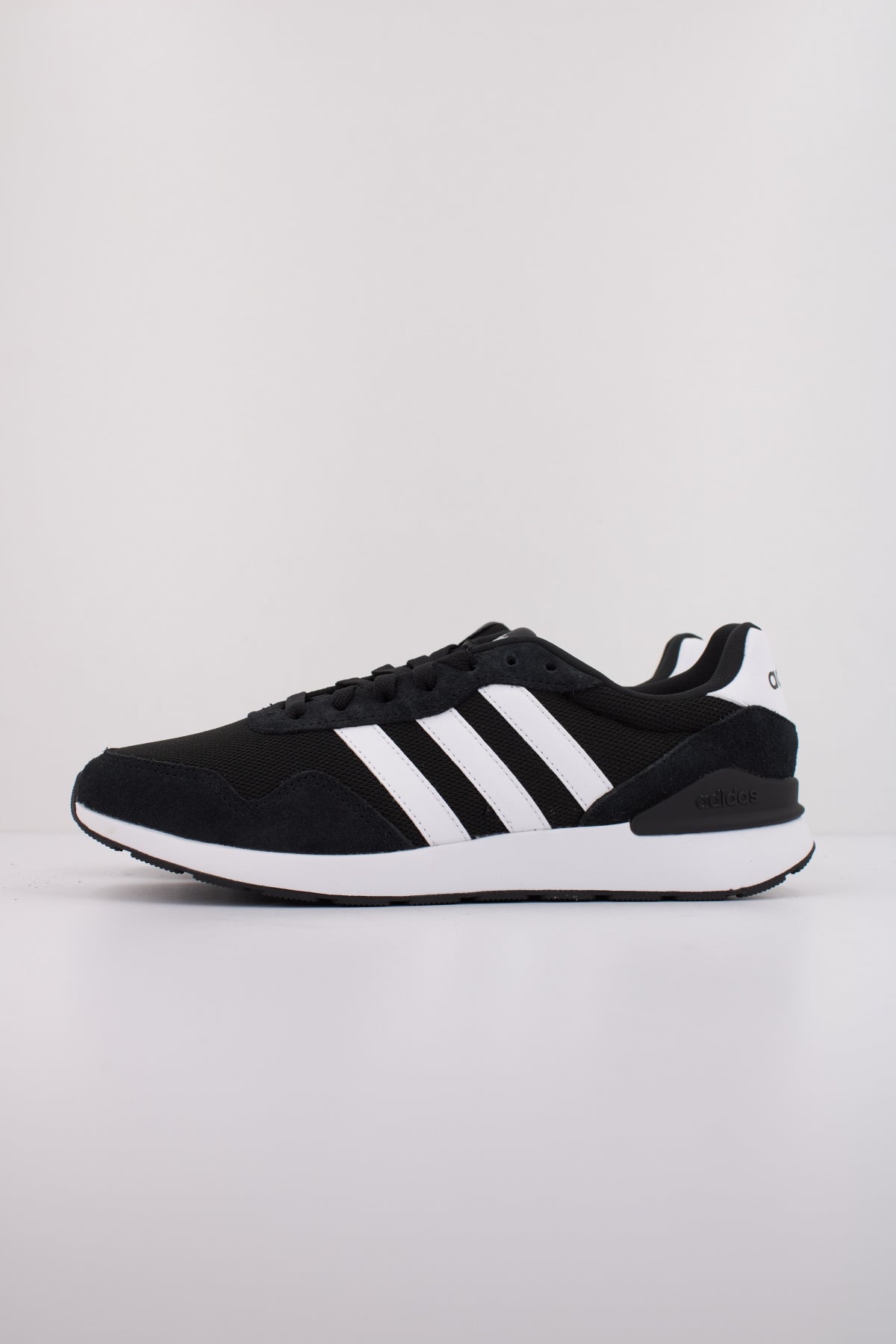 ADIDAS RUN s . en color NEGRO  (1)