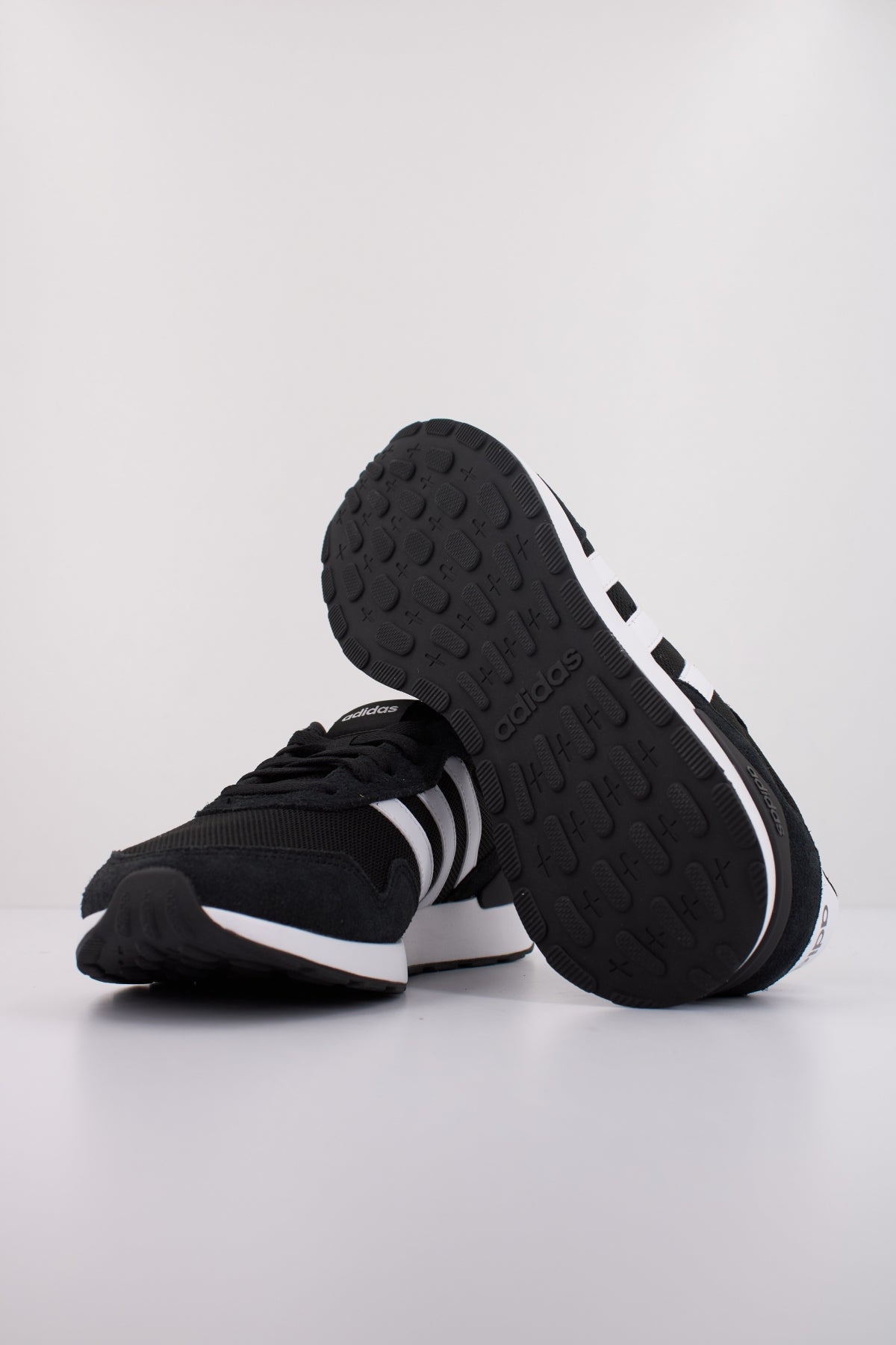 ADIDAS RUN s . en color NEGRO  (5)