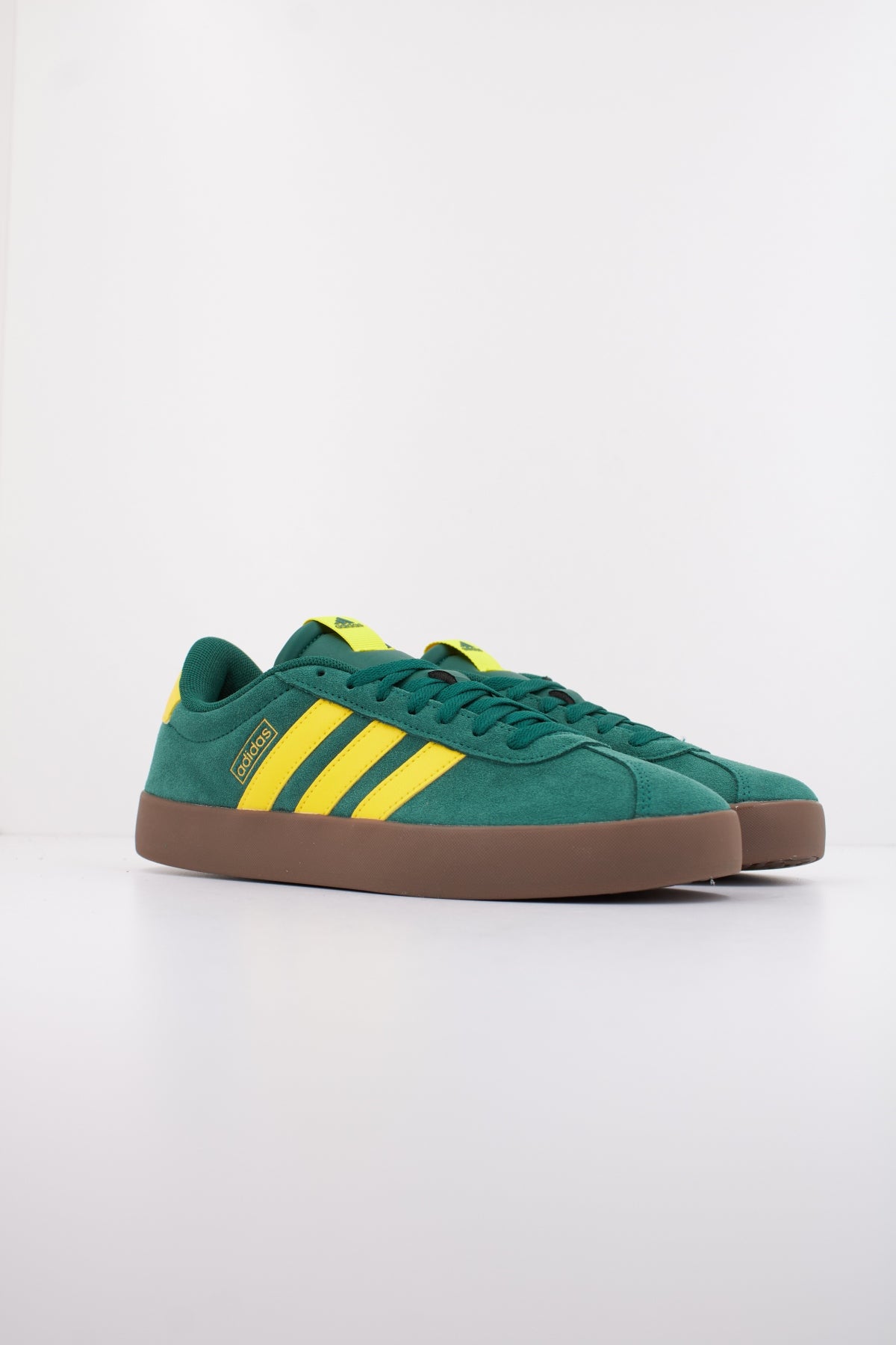 ADIDAS COURT . en color VERDE  (2)