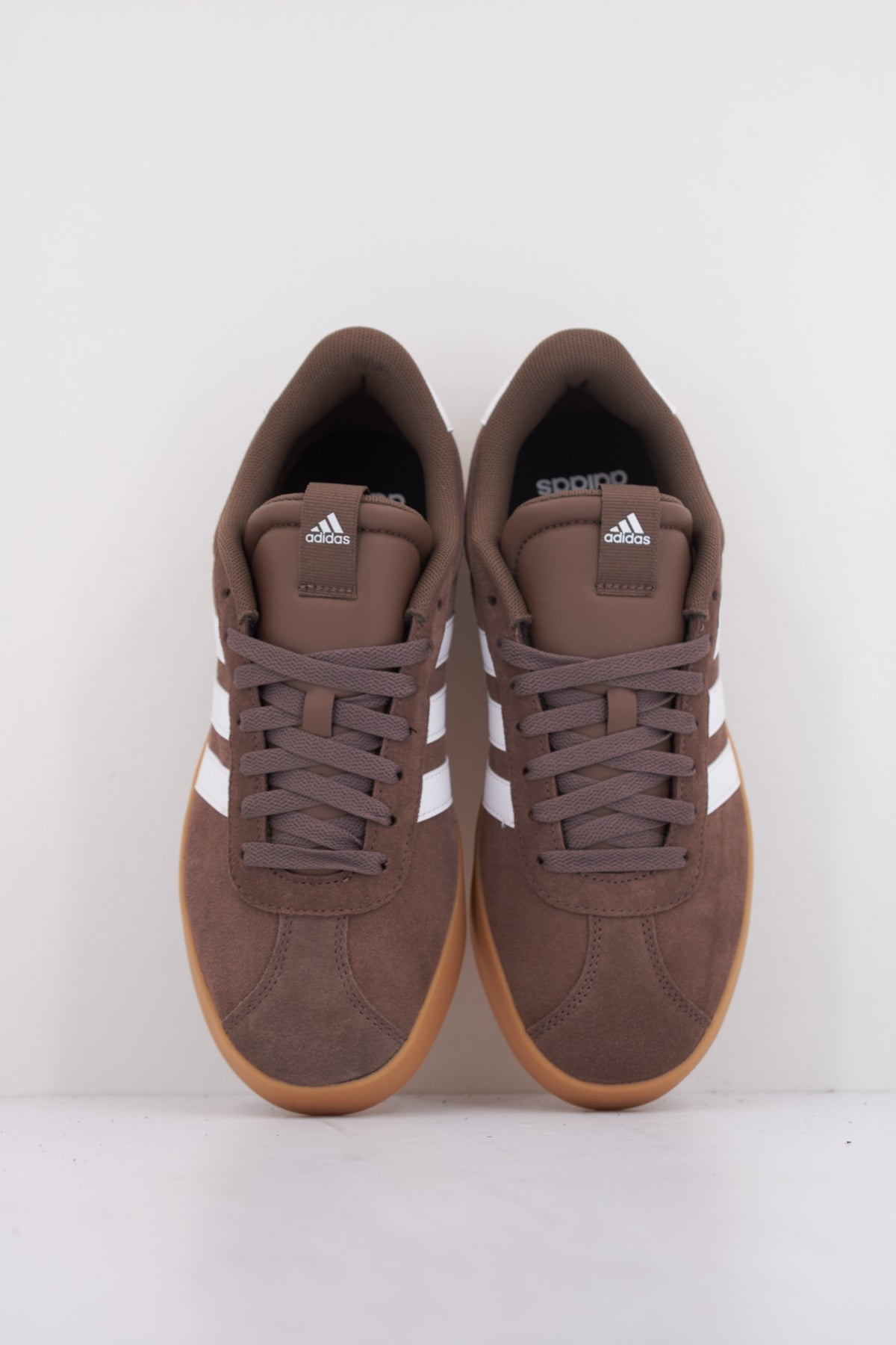 ADIDAS VL COURT . en color MARRON  (3)