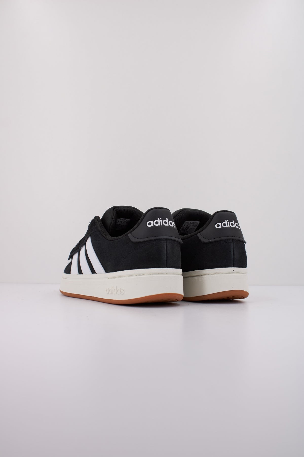 ADIDAS GRAND COURT ALPHA en color NEGRO  (4)