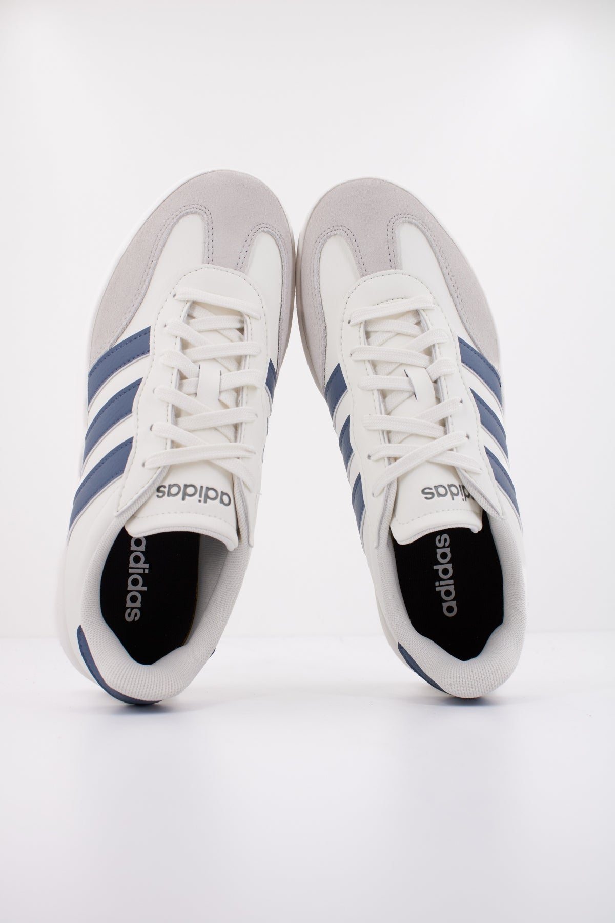 ADIDAS BARREDA en color BLANCO  (3)
