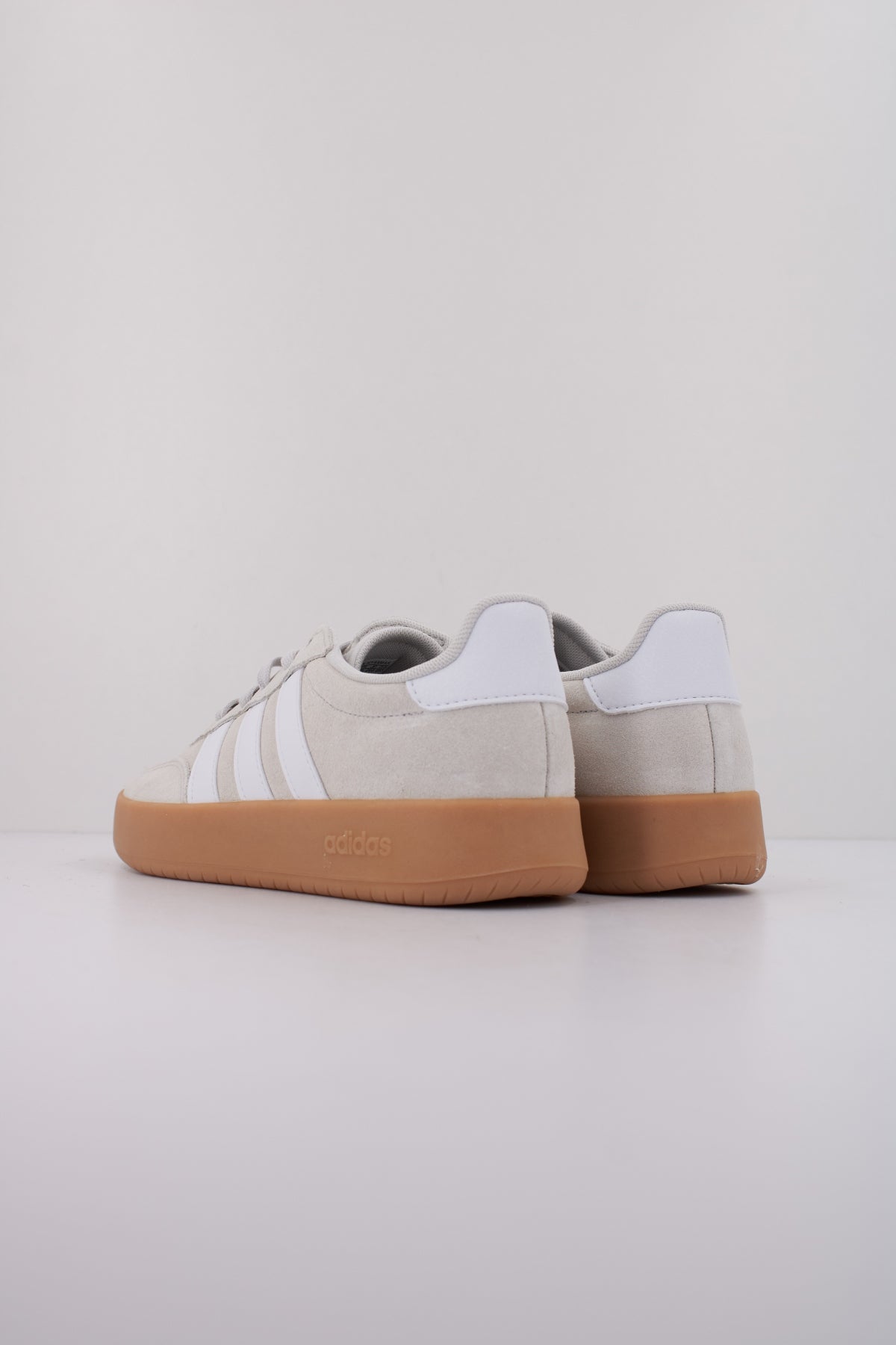 ADIDAS BARREDA en color BEIS  (4)