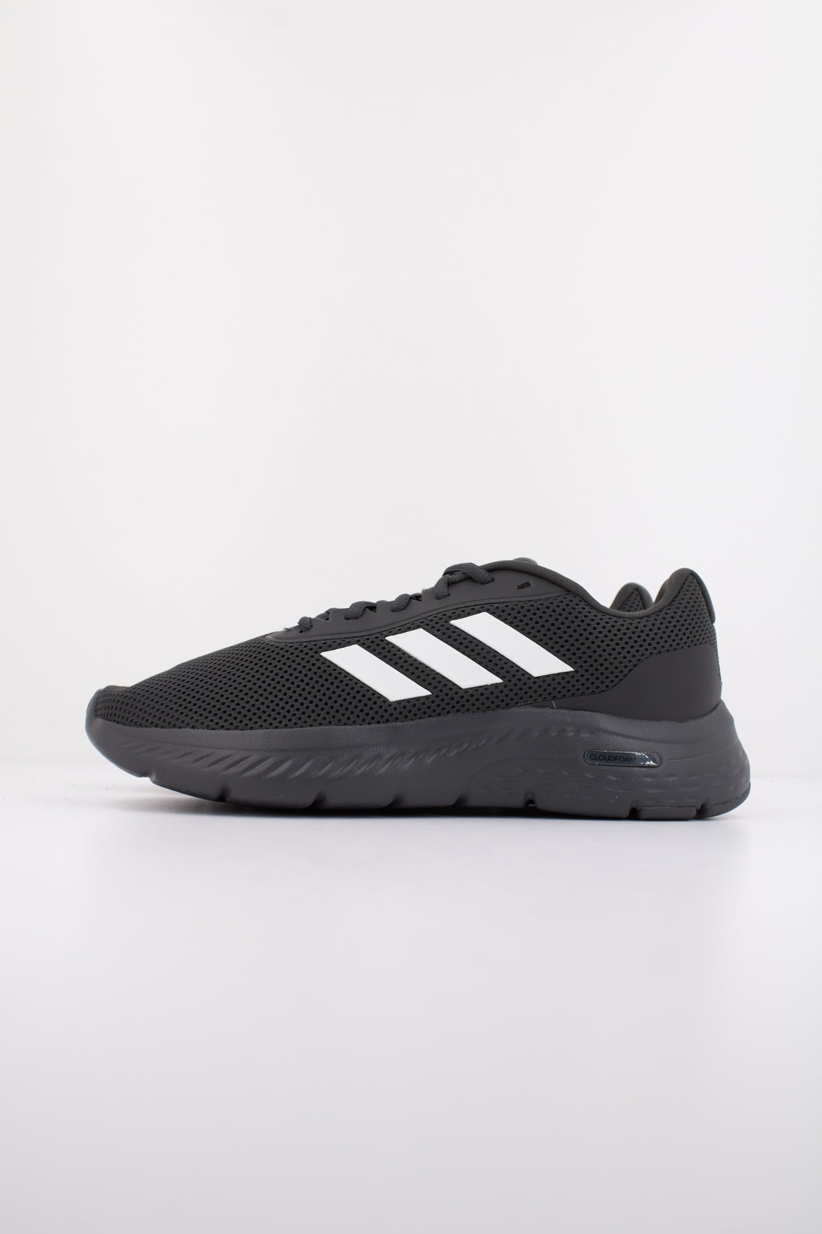 ADIDAS CLOUDFOAM MOVE en color NEGRO  (1)