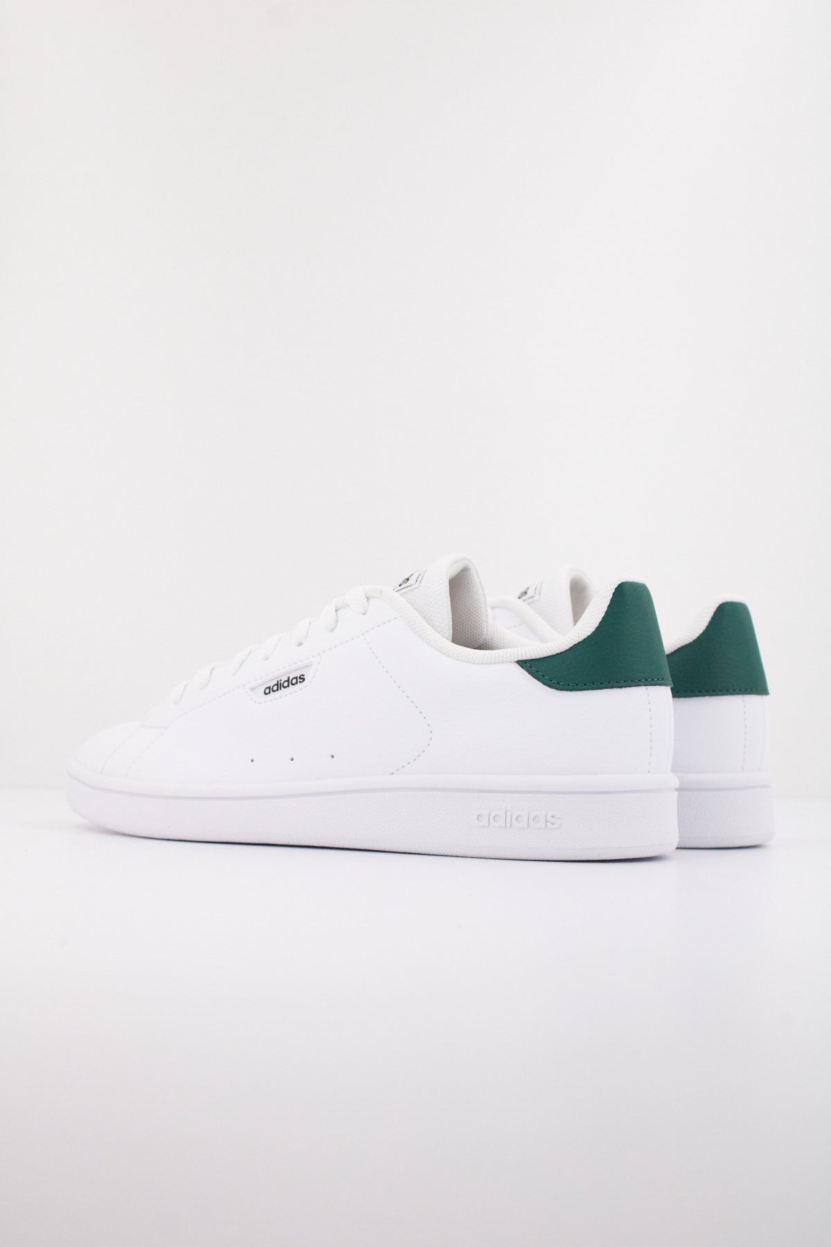 ADIDAS URBAN COURT en color BLANCO  (5)