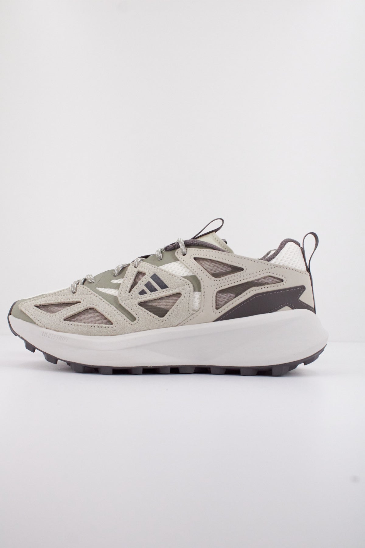 ADIDAS  KANTAI TRAIL  en color VERDE  (1)