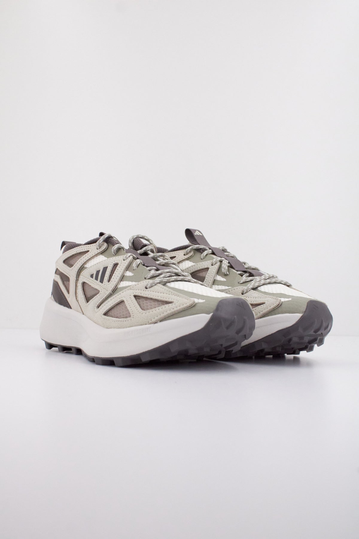 ADIDAS  KANTAI TRAIL  en color VERDE  (2)