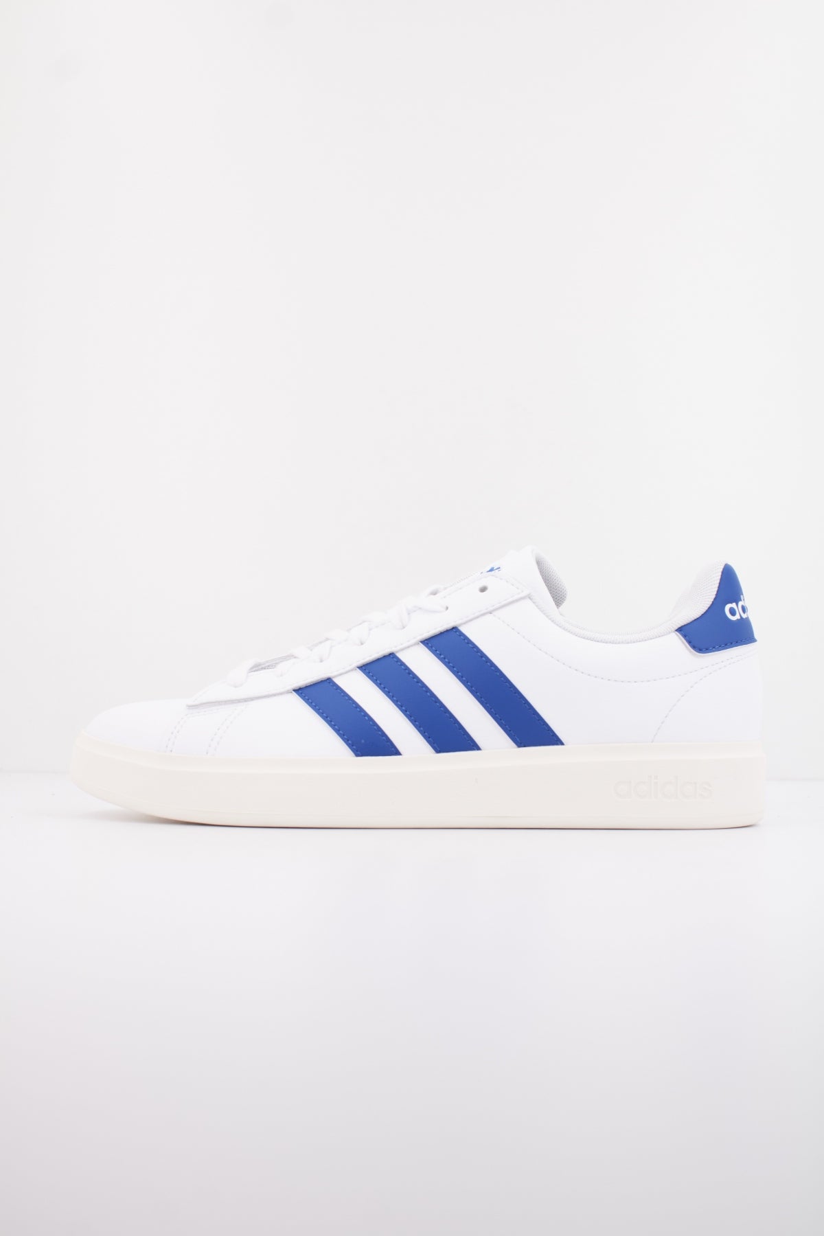 ADIDAS GRAND COURT . en color BLANCO  (1)
