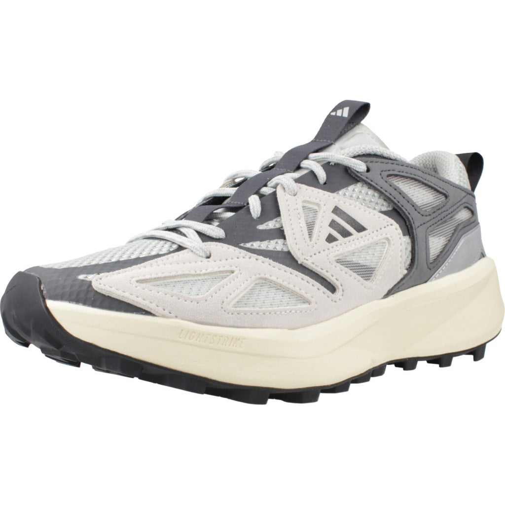 ADIDAS  KANTAI TRAIL  en color GRIS  (1)