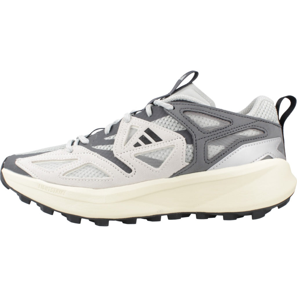 ADIDAS  KANTAI TRAIL  en color GRIS  (2)