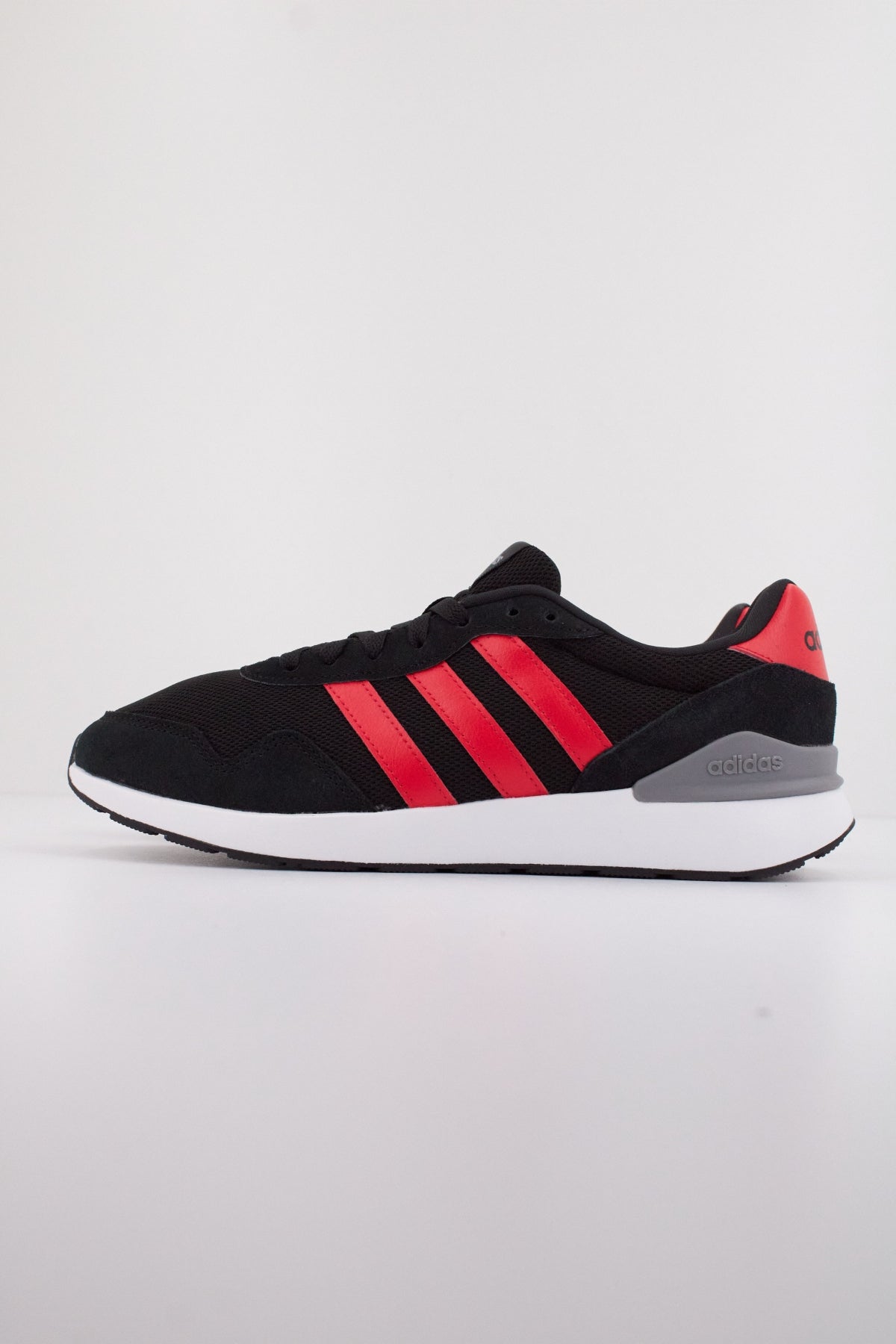 ADIDAS RUN s . en color NEGRO  (1)