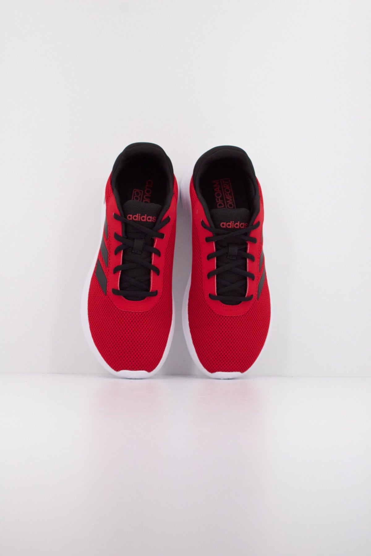 ADIDAS CLOUDFOAM COMFY en color ROJO  (3)
