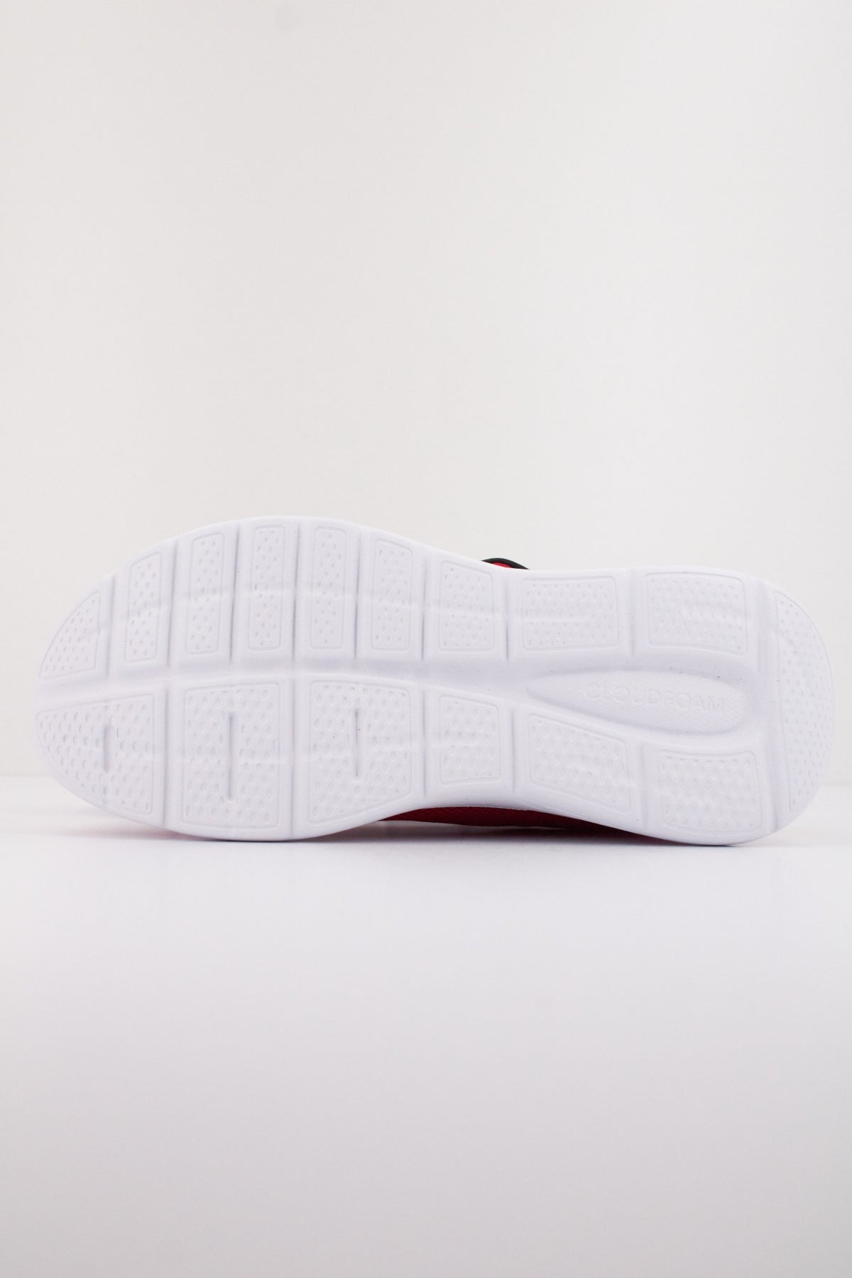 ADIDAS CLOUDFOAM COMFY en color ROJO  (4)