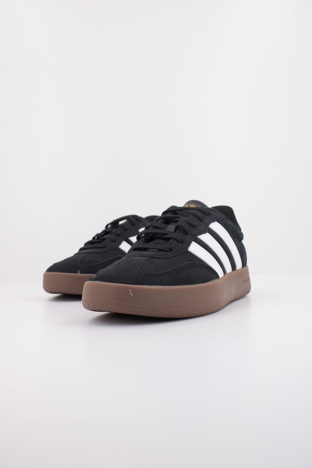 ADIDAS BARREDA en color NEGRO  (2)
