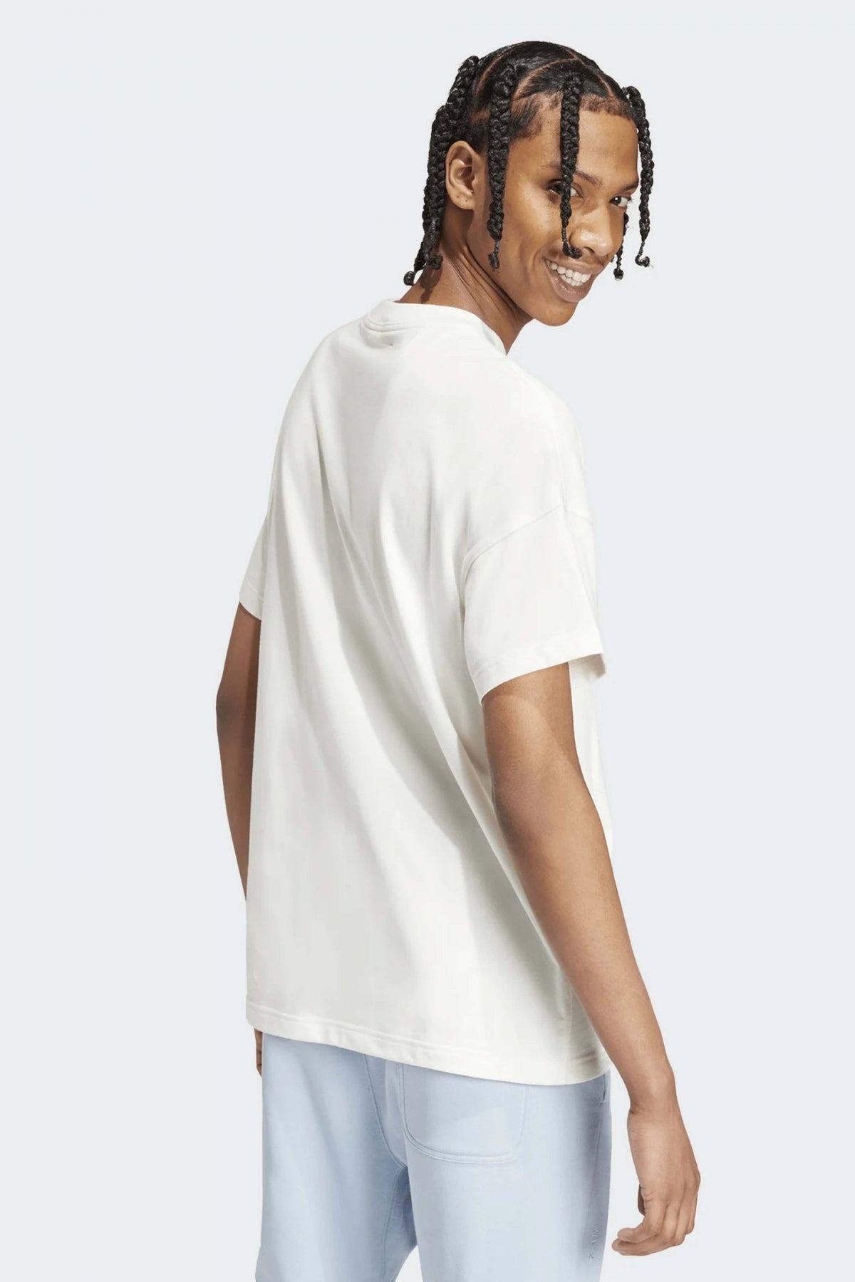 ADIDAS M A SZN T en color BLANCO  (3)