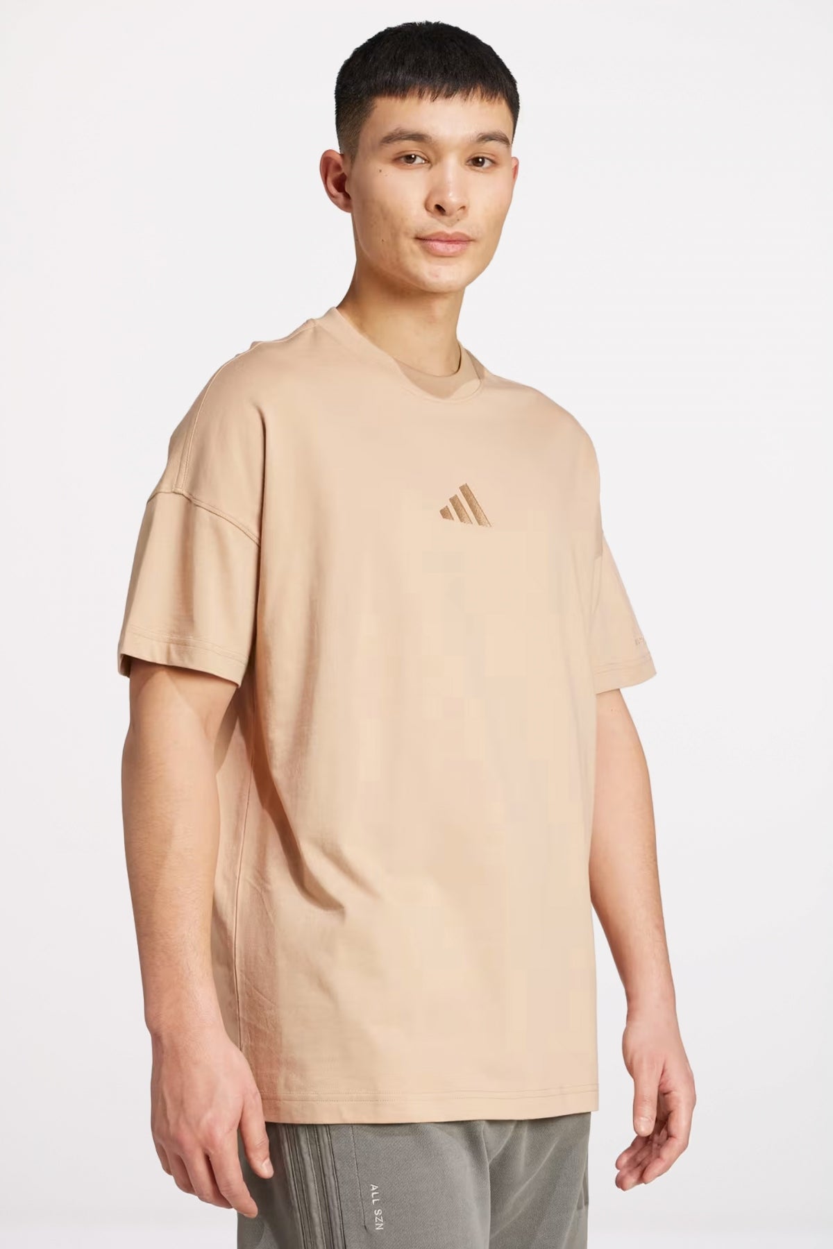 ADIDAS ALL SZN TEE en color MARRON  (4)