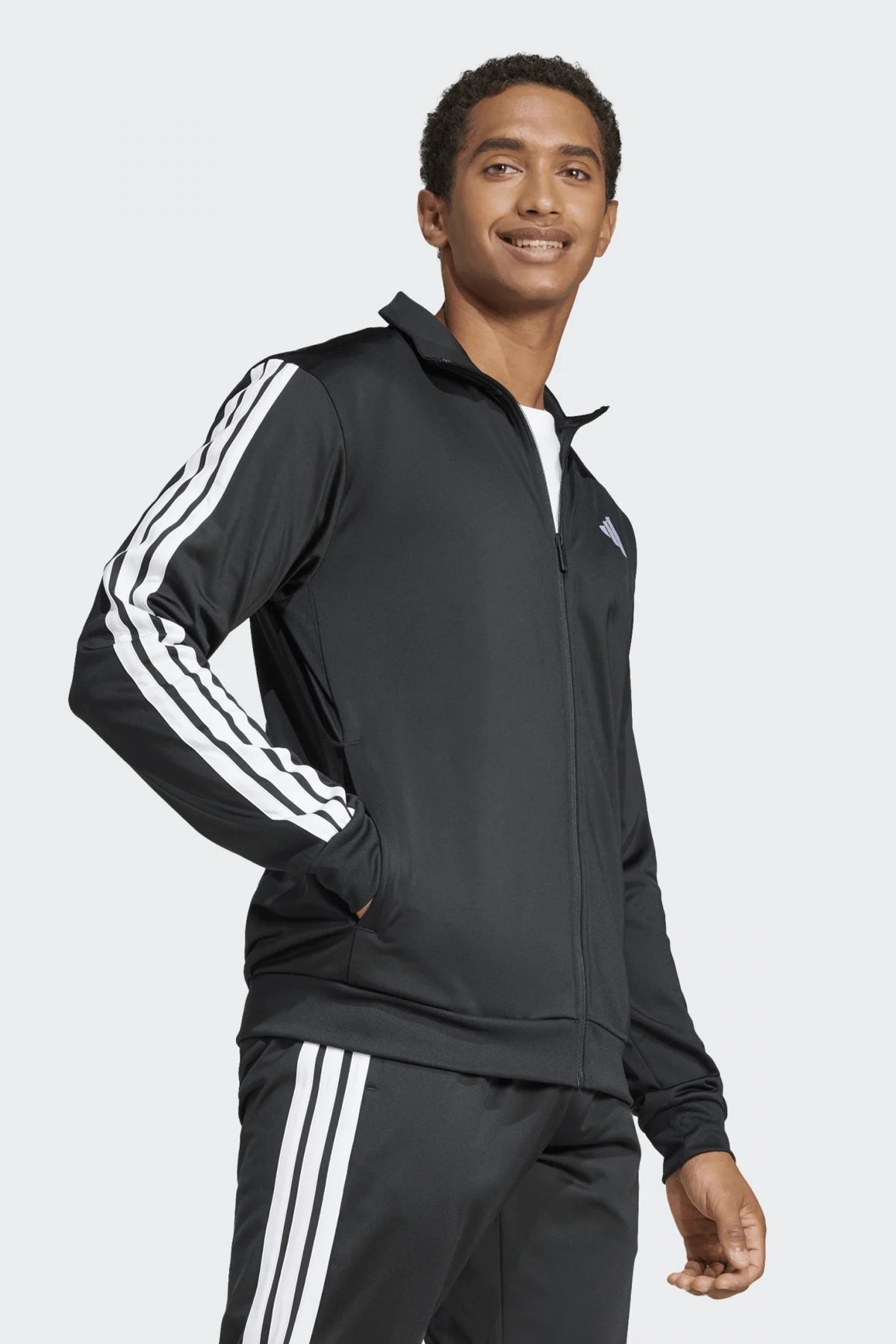 ADIDAS M S TR TT en color NEGRO  (4)