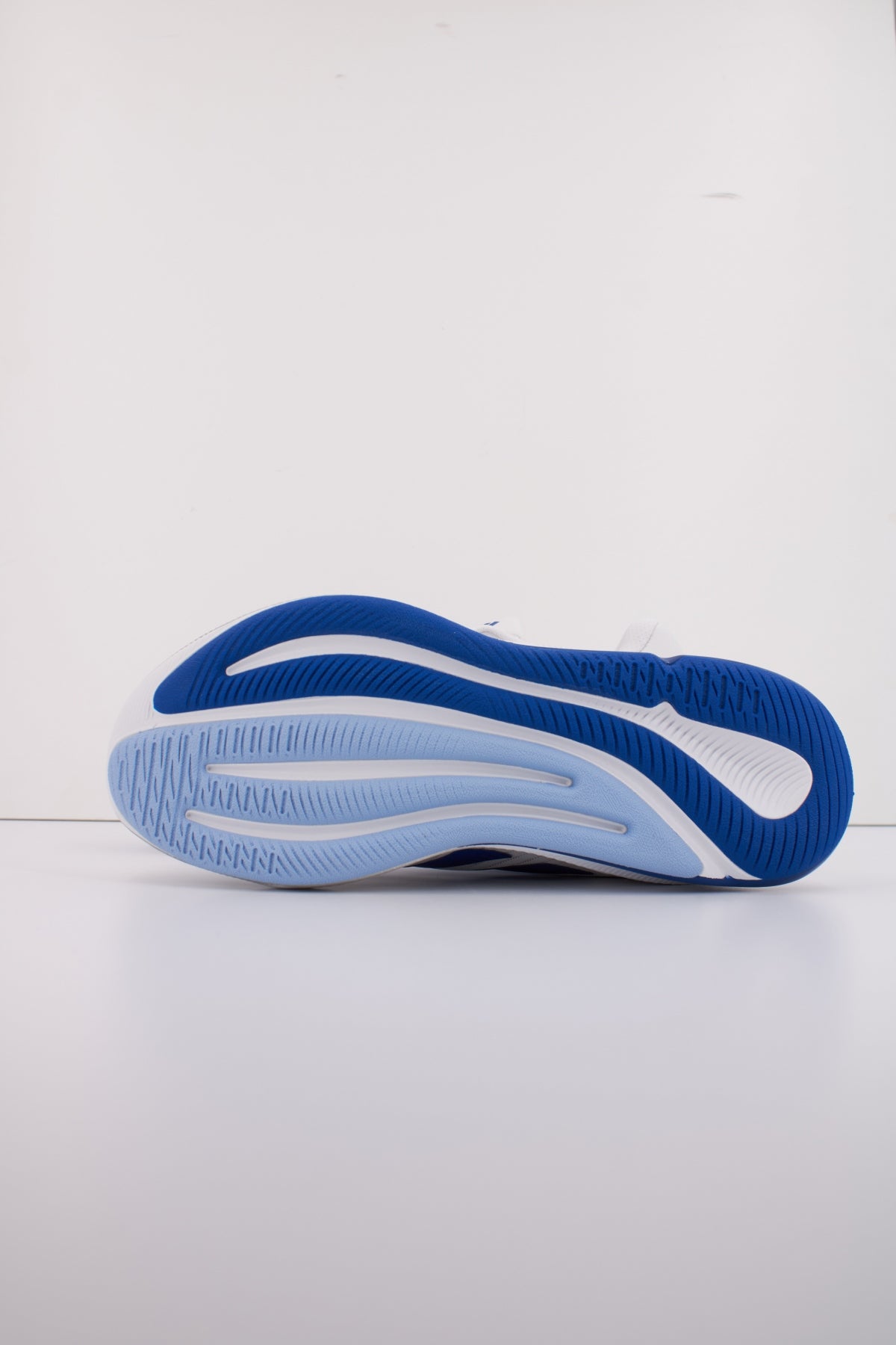 ADIDAS SUPERNOVA EASE M en color BLANCO  (5)