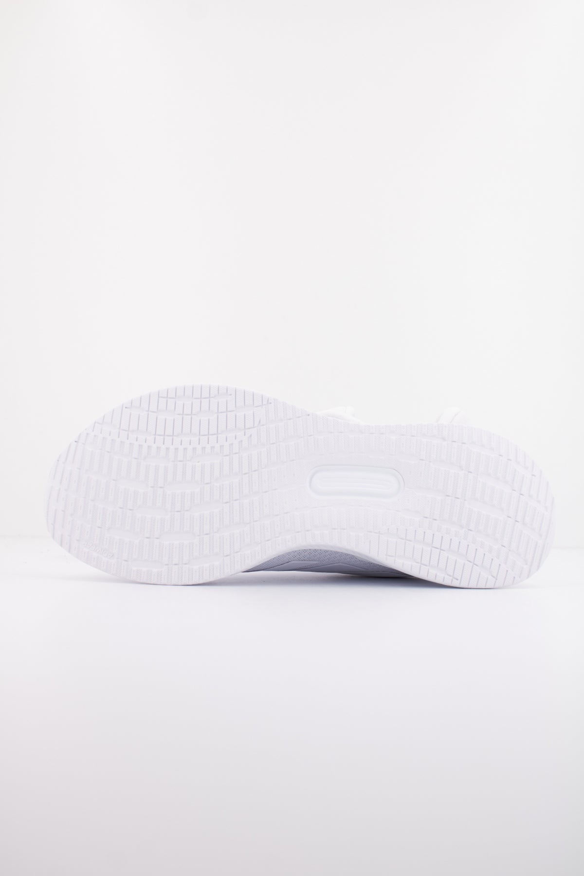 ADIDAS RUNFALCON  en color BLANCO  (5)