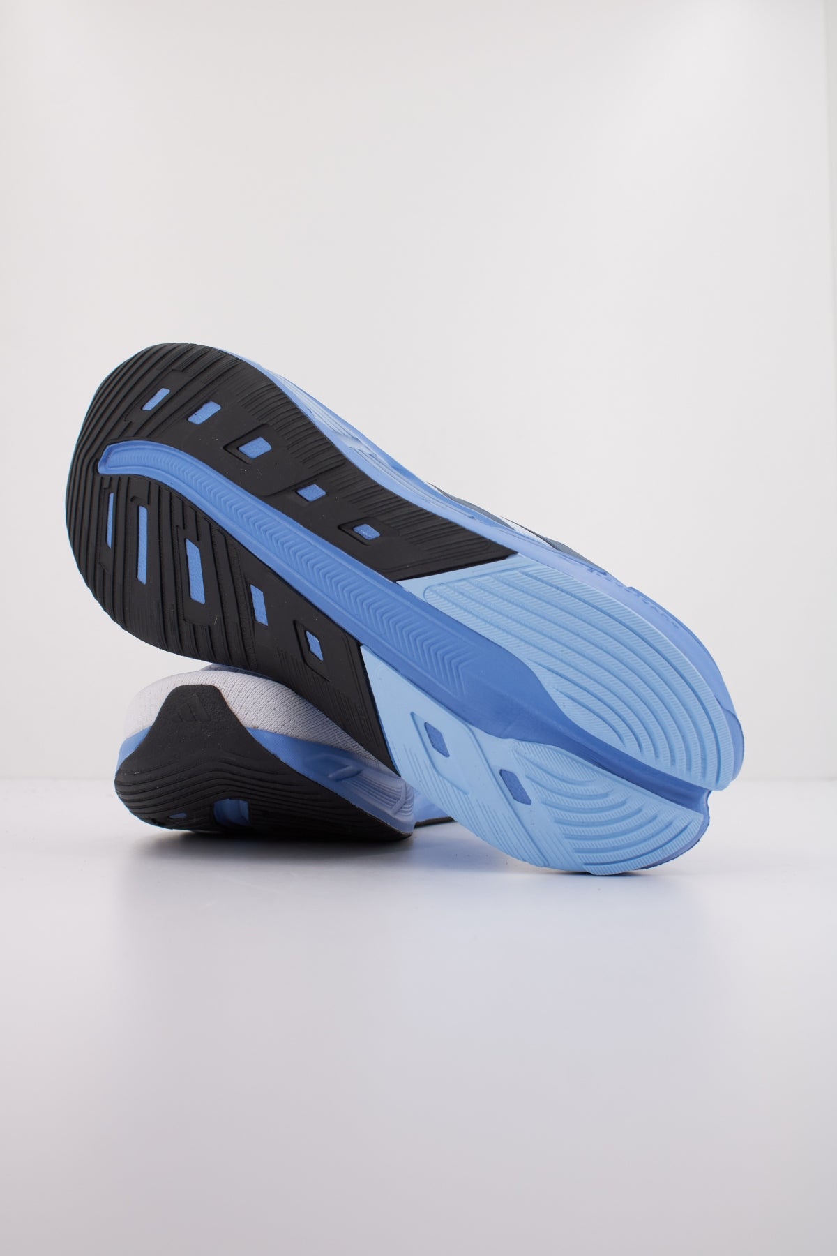 ADIDAS QUESTAR  M en color GRIS  (5)