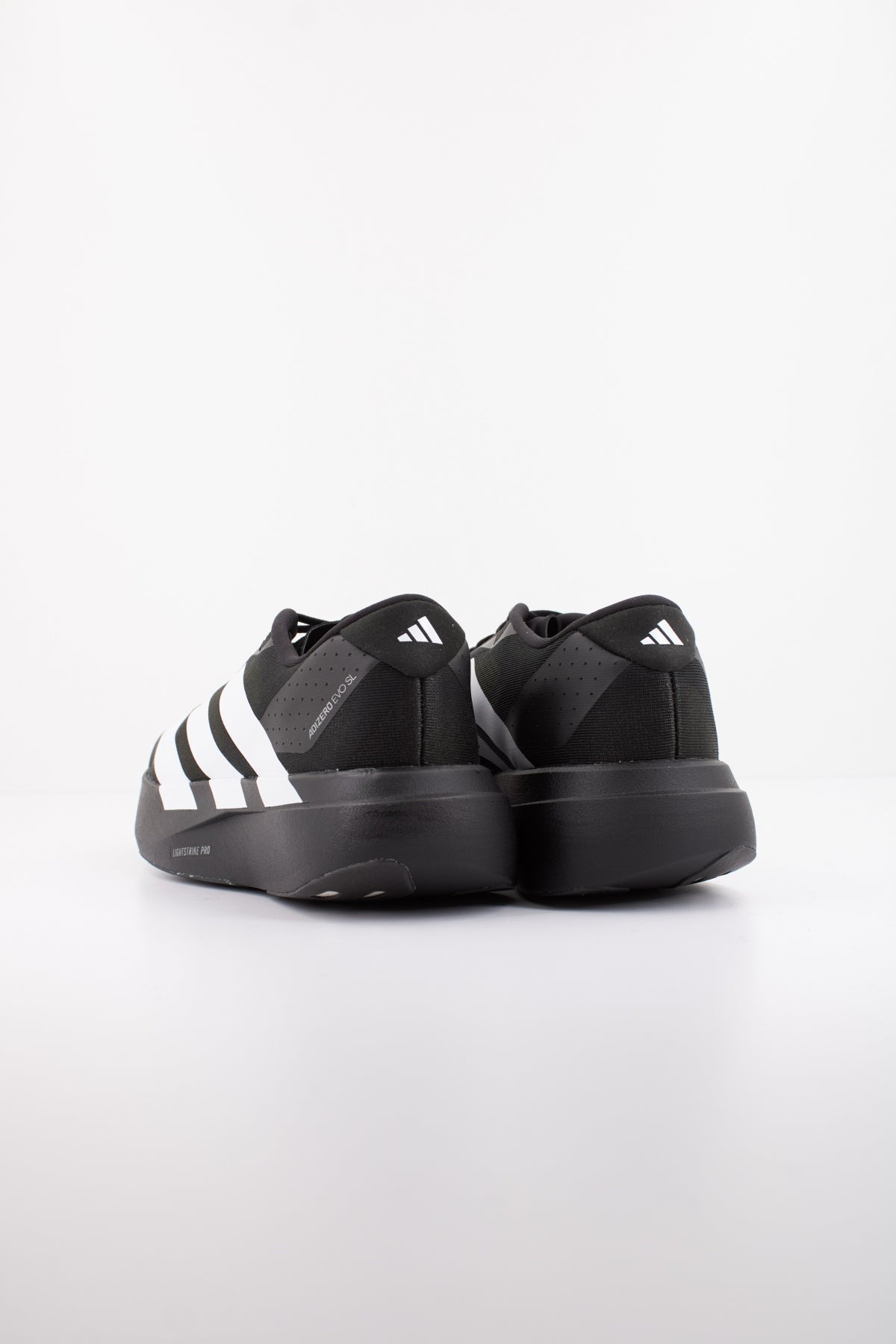 ADIDAS ADIZERO EVO SL M en color NEGRO  (3)
