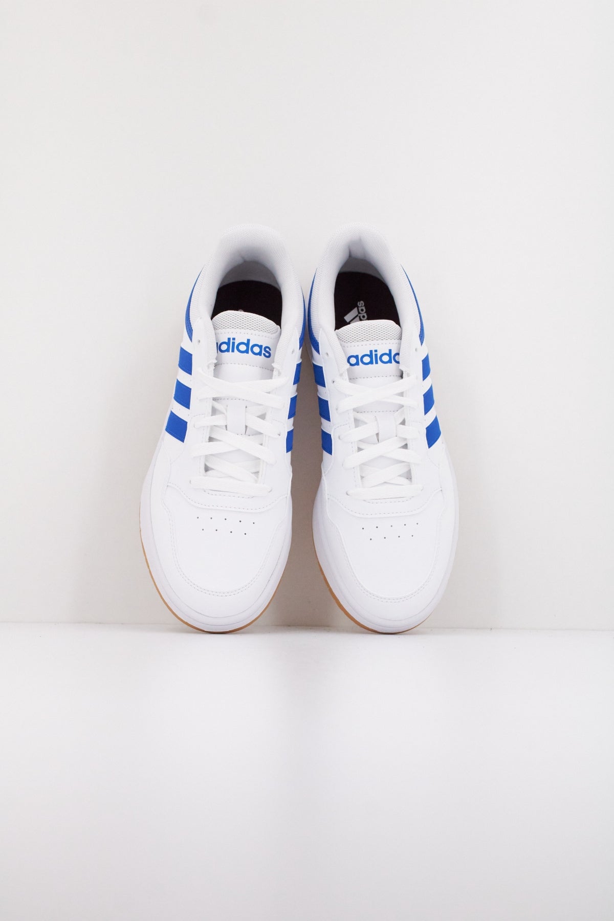 ADIDAS HOOPS . en color BLANCO  (3)
