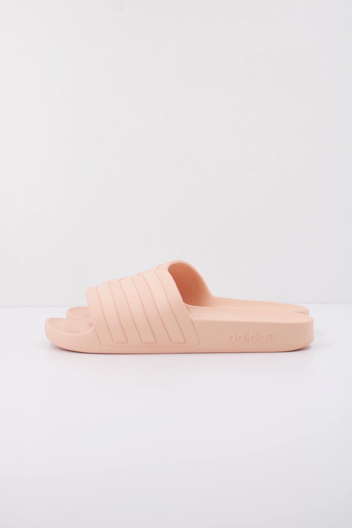 ADIDAS ADILETTE AQUA en color ROSA  (1)