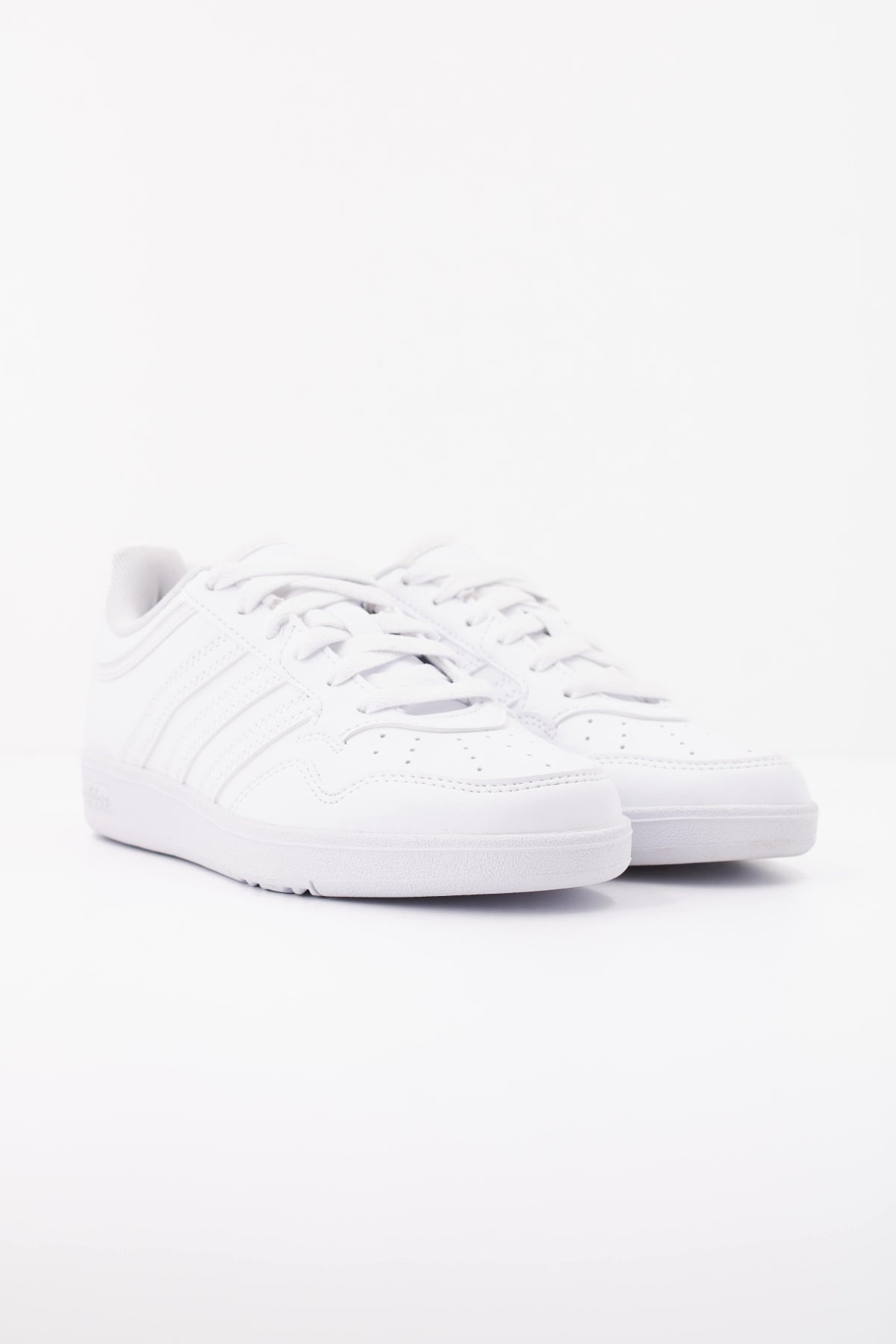 ADIDAS HOOPS . W en color BLANCO  (2)