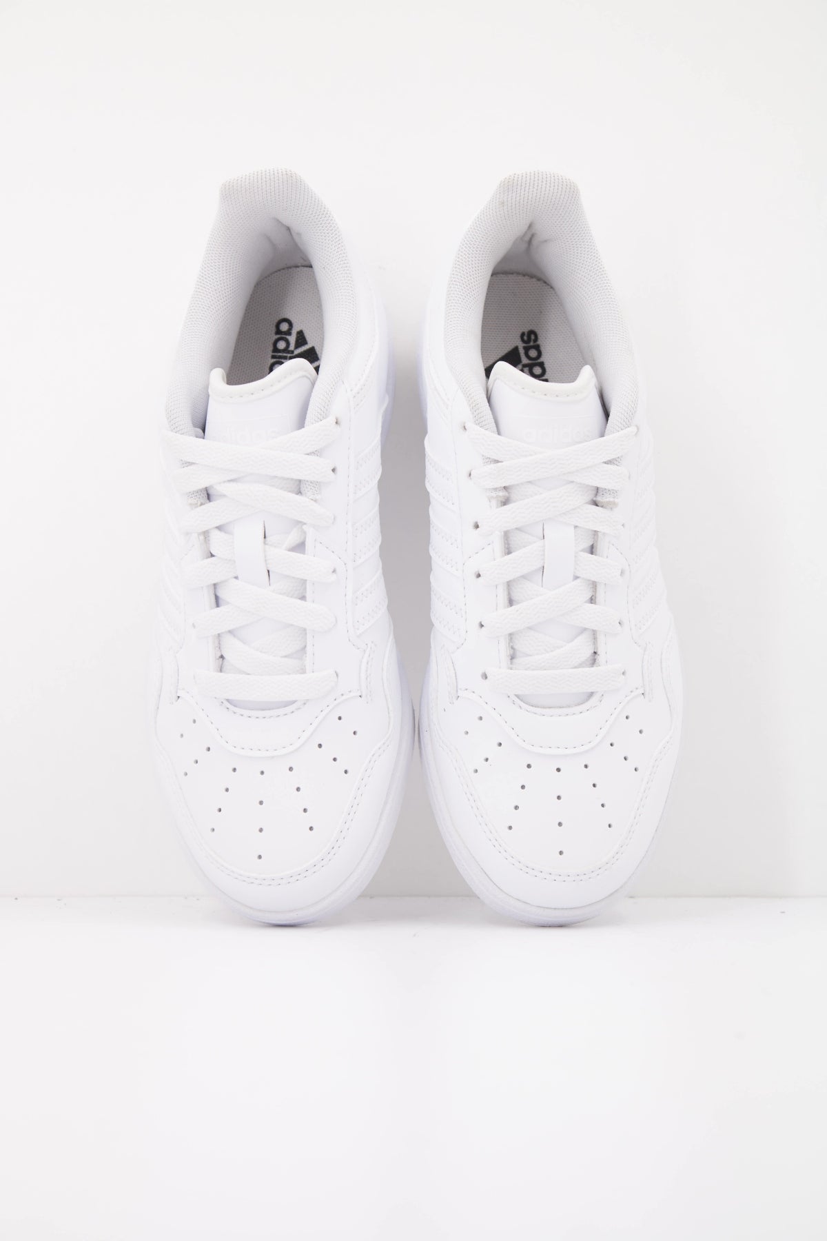 ADIDAS HOOPS . W en color BLANCO  (3)