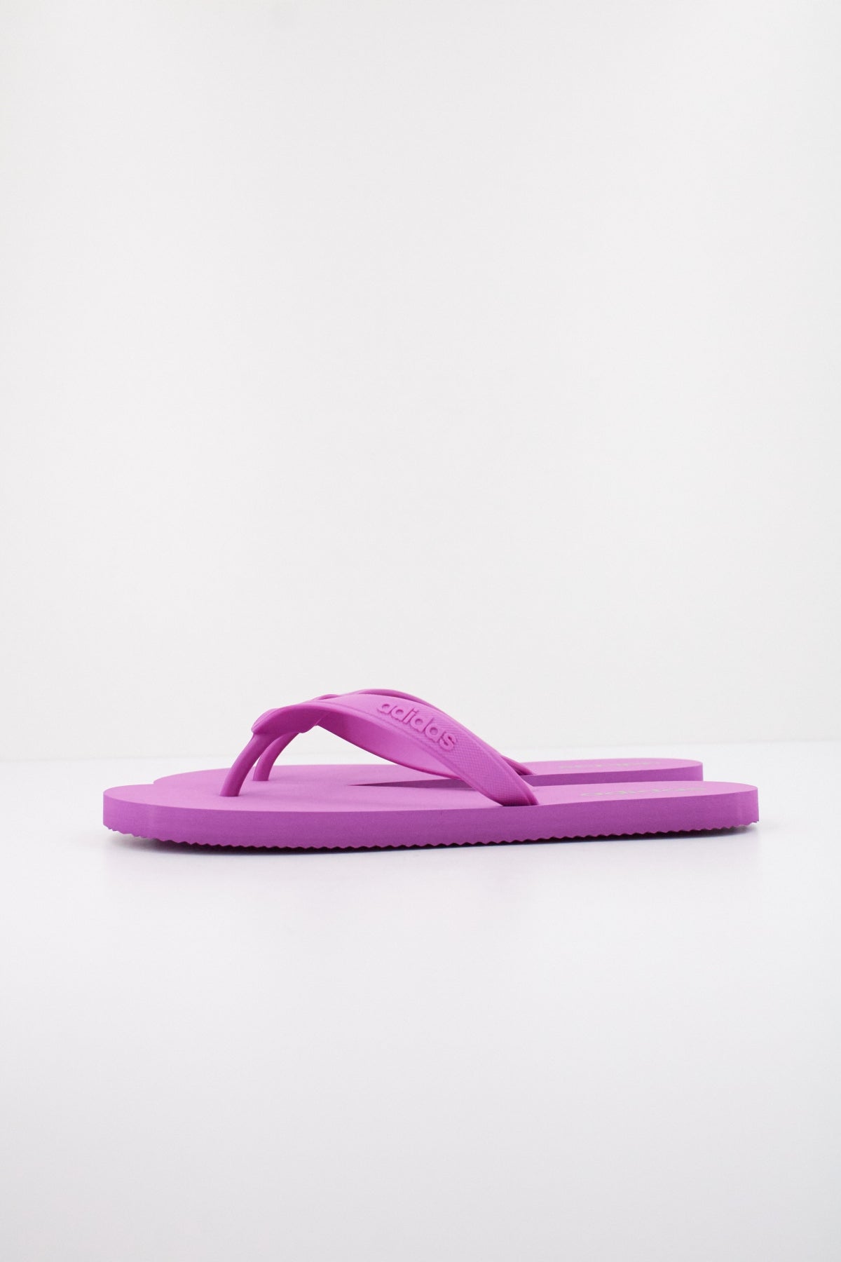 ADIDAS  KEITAKI ALPHA  en color VIOLETA  (1)
