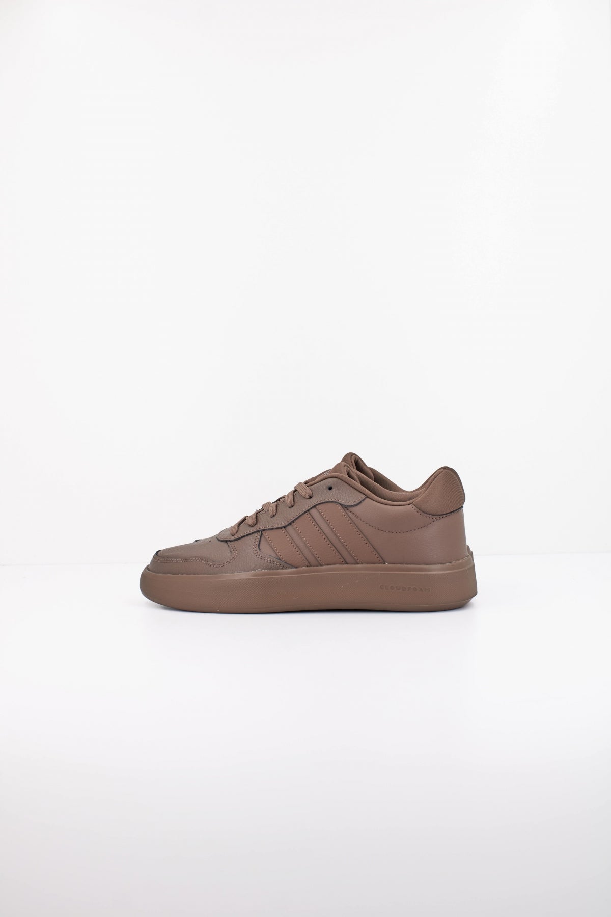 ADIDAS LITECOURT en color MARRON  (1)