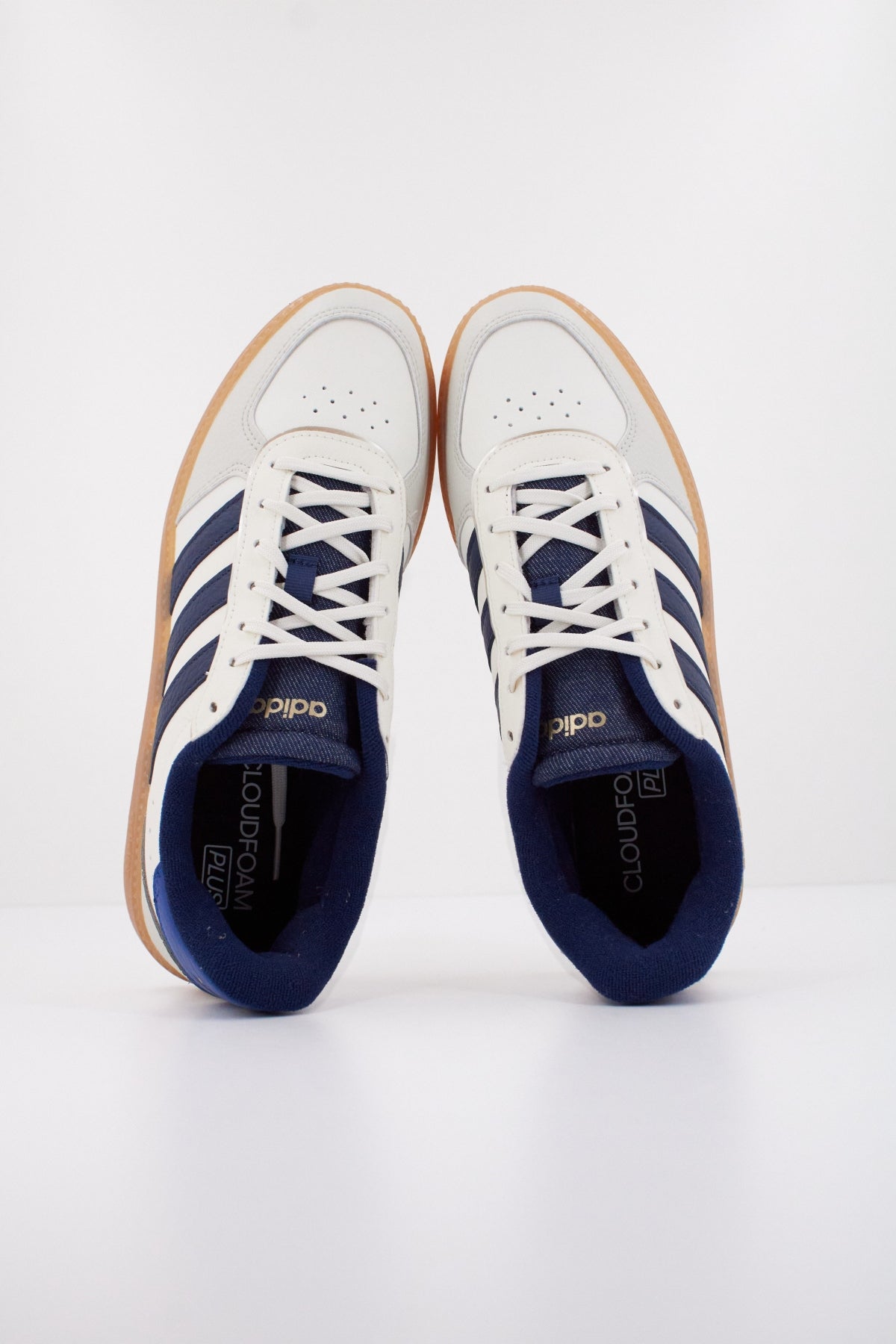 ADIDAS BREAKNET SLEEK en color BLANCO  (3)