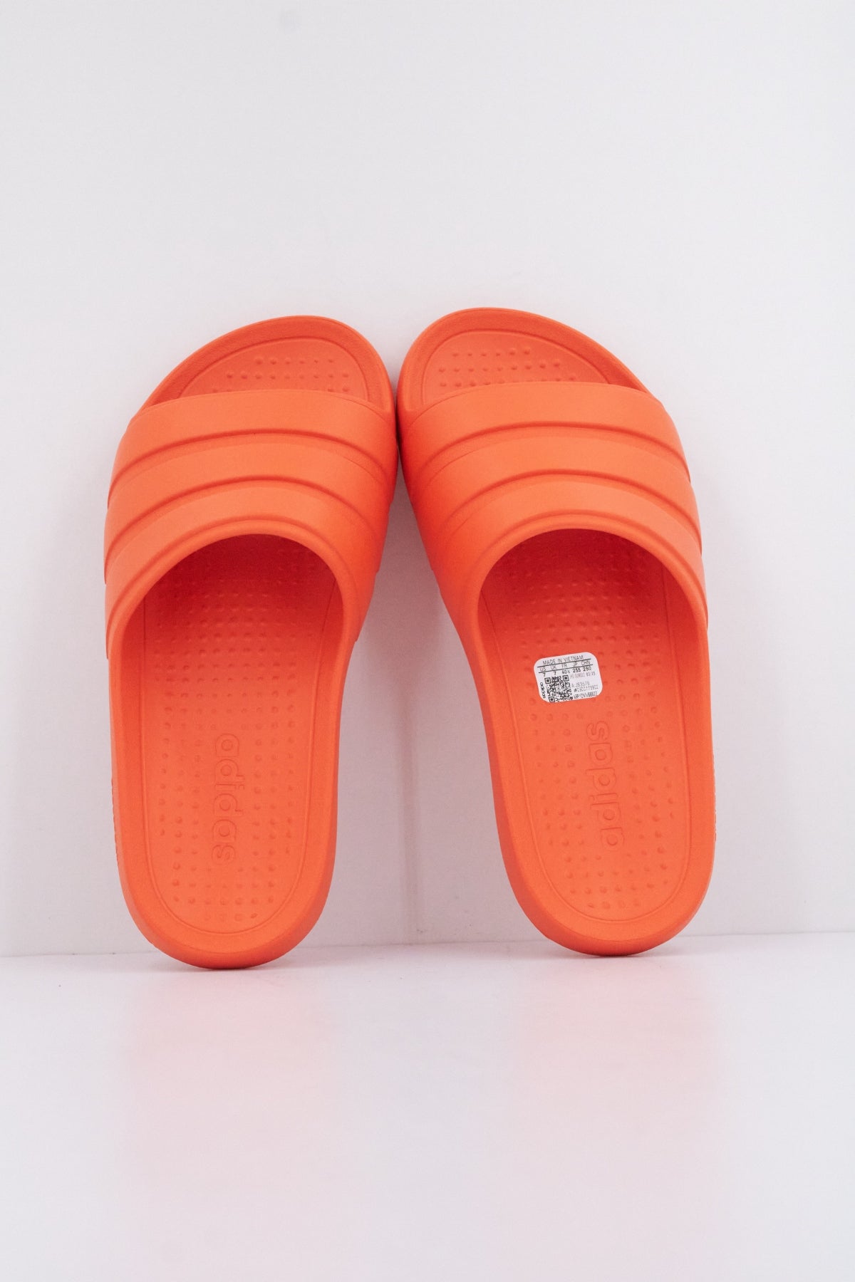 ADIDAS ADILETTE FLOW en color NARANJA  (3)