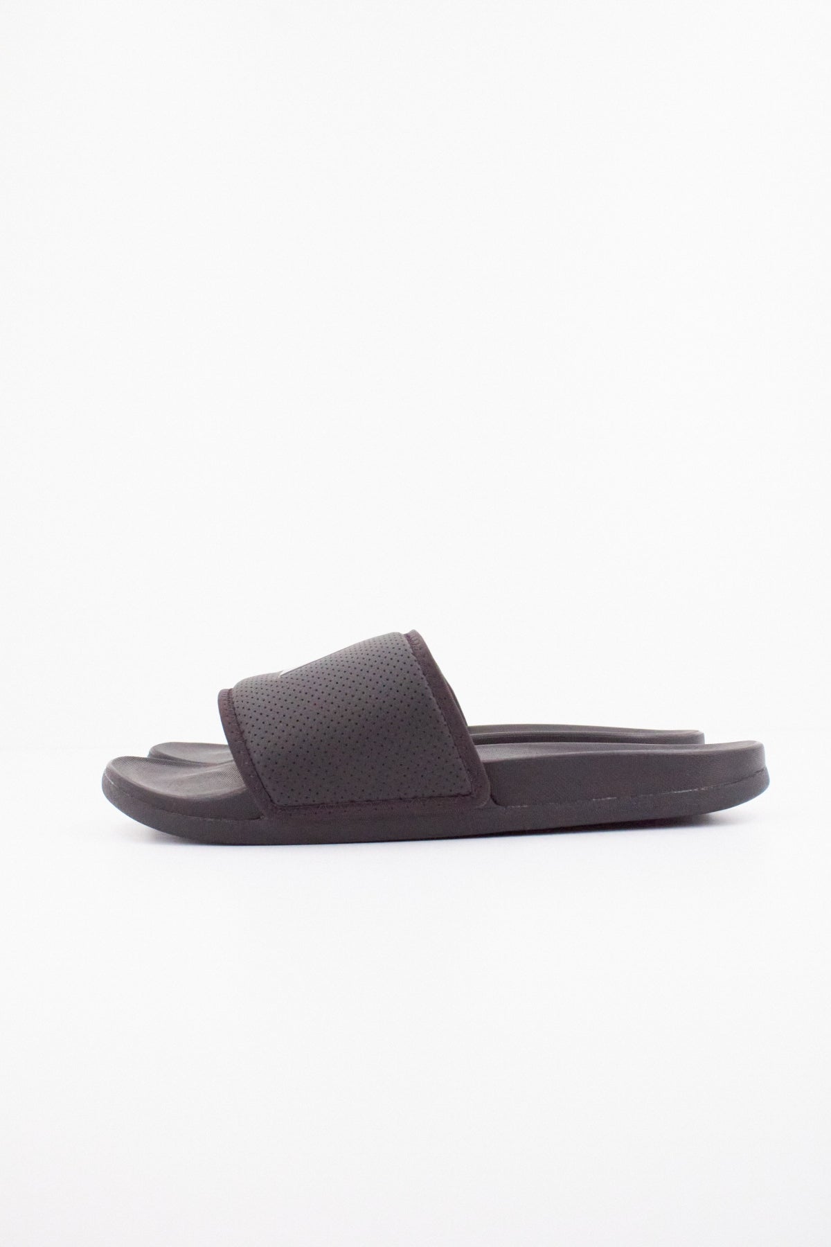 ADIDAS ADILETTE COMFORT en color NEGRO  (1)