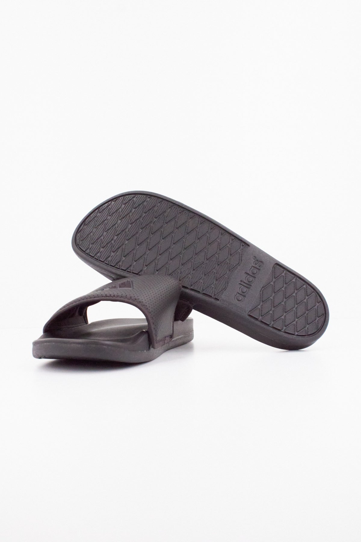 ADIDAS ADILETTE COMFORT en color NEGRO  (5)