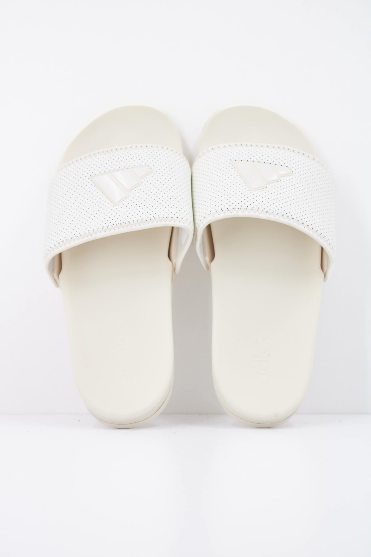 ADIDAS ADILETTE COMFORT en color BLANCO  (3)