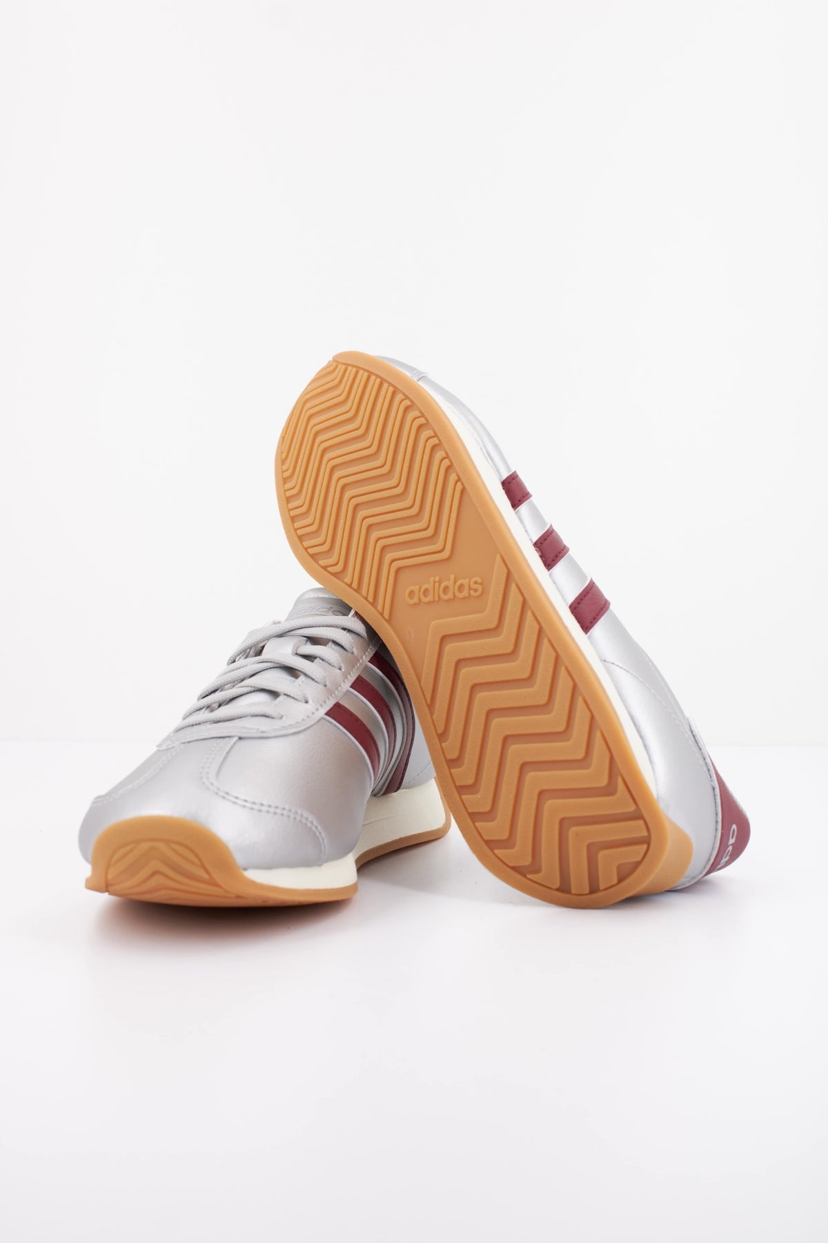 ADIDAS RUNVISTA en color PLATA  (5)