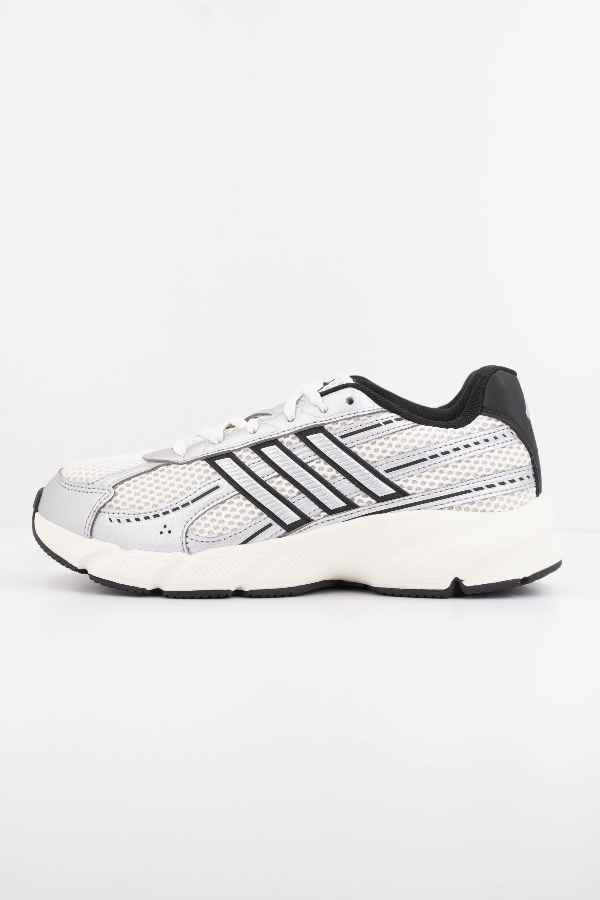 ADIDAS TECHNOCHAOS  en color BLANCO  (1)