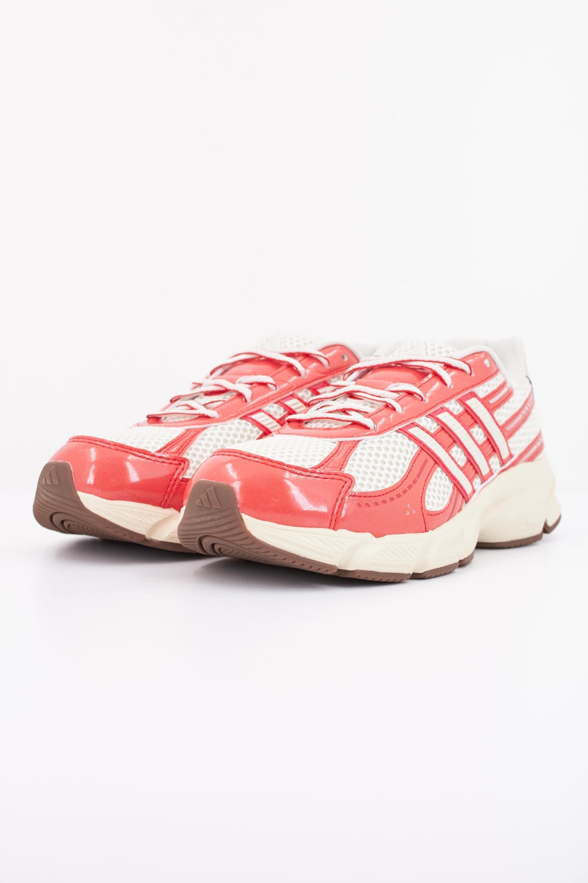 ADIDAS TECHNOCHAOS  en color BLANCO  (2)