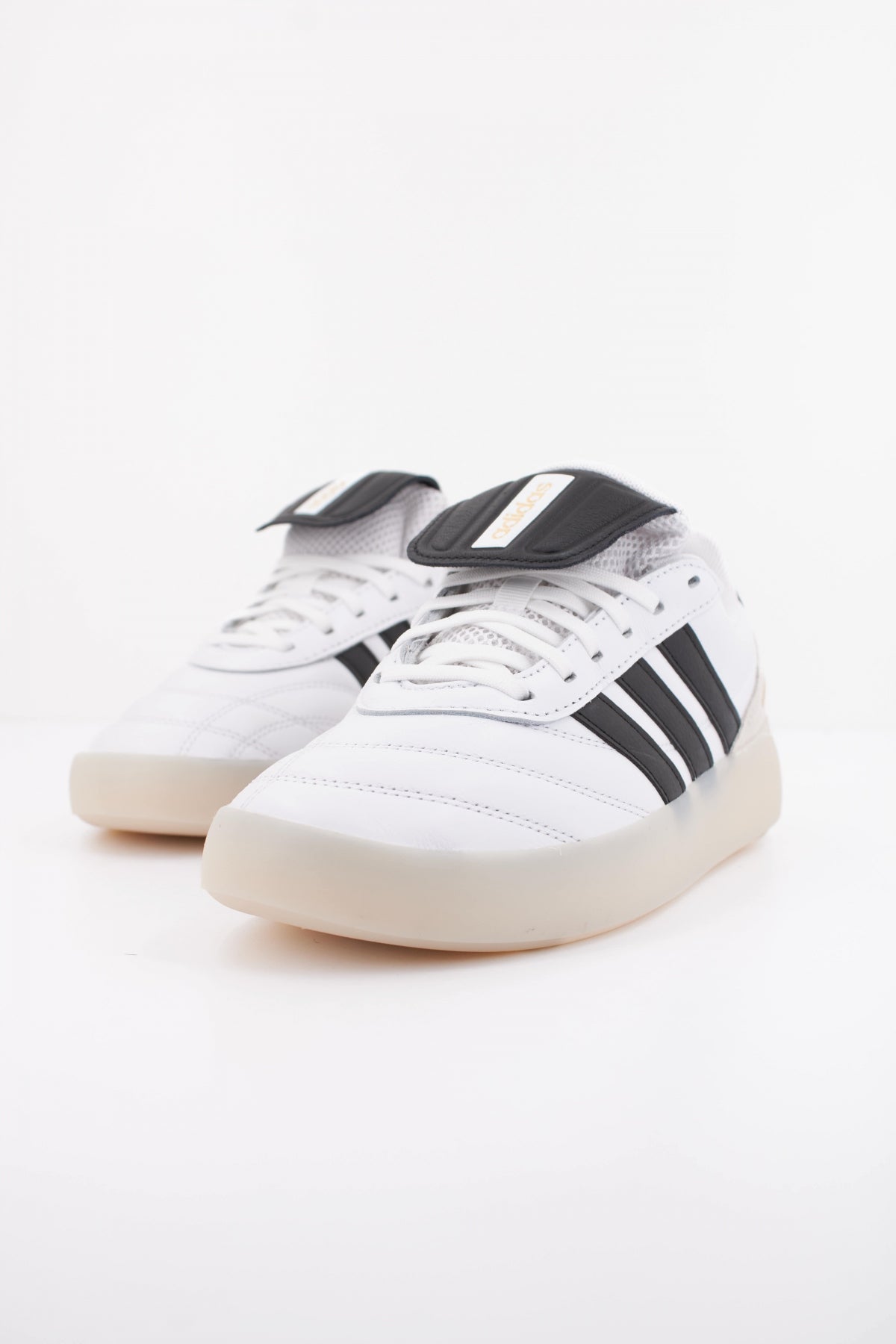 ADIDAS JR  en color BLANCO  (2)