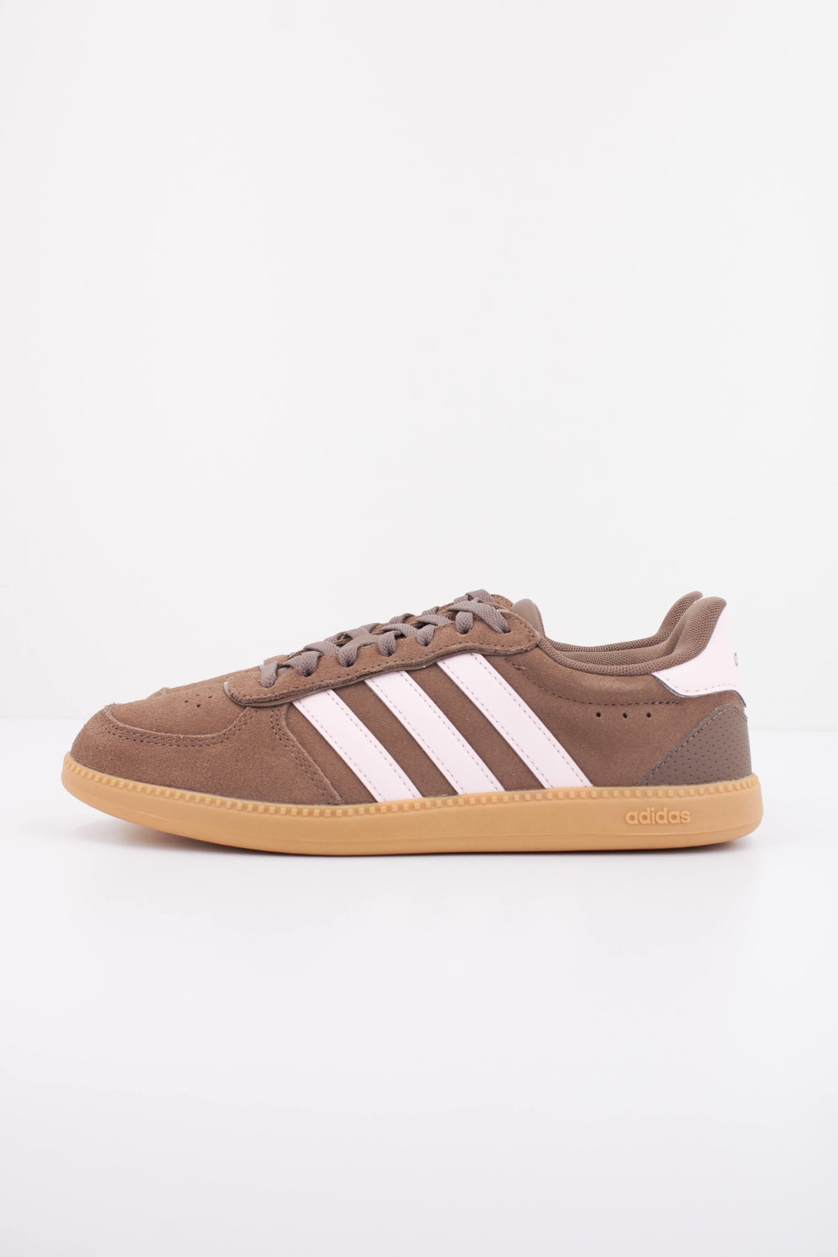ADIDAS BREAKNET SLEEK en color MARRON  (1)