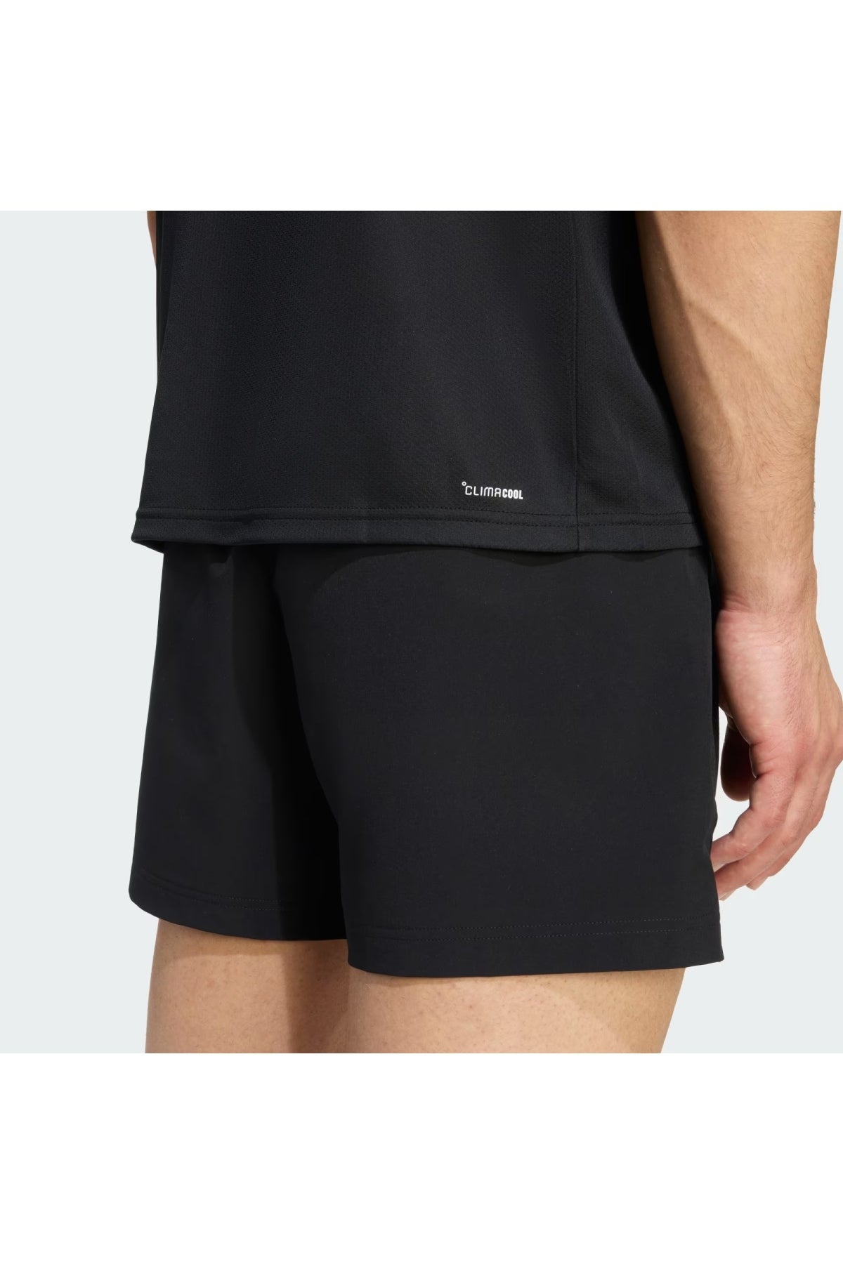ADIDAS KA WE BAS T en color NEGRO  (3)