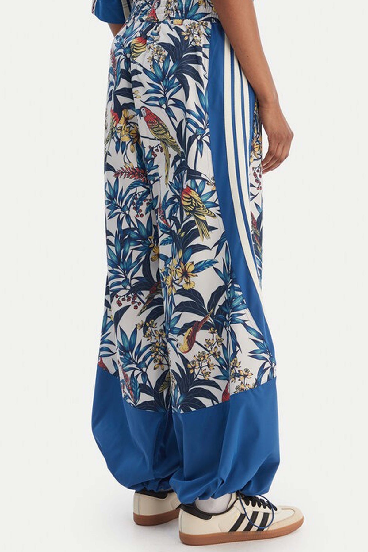 ADIDAS FARM PRM PANTS en color AZUL  (2)