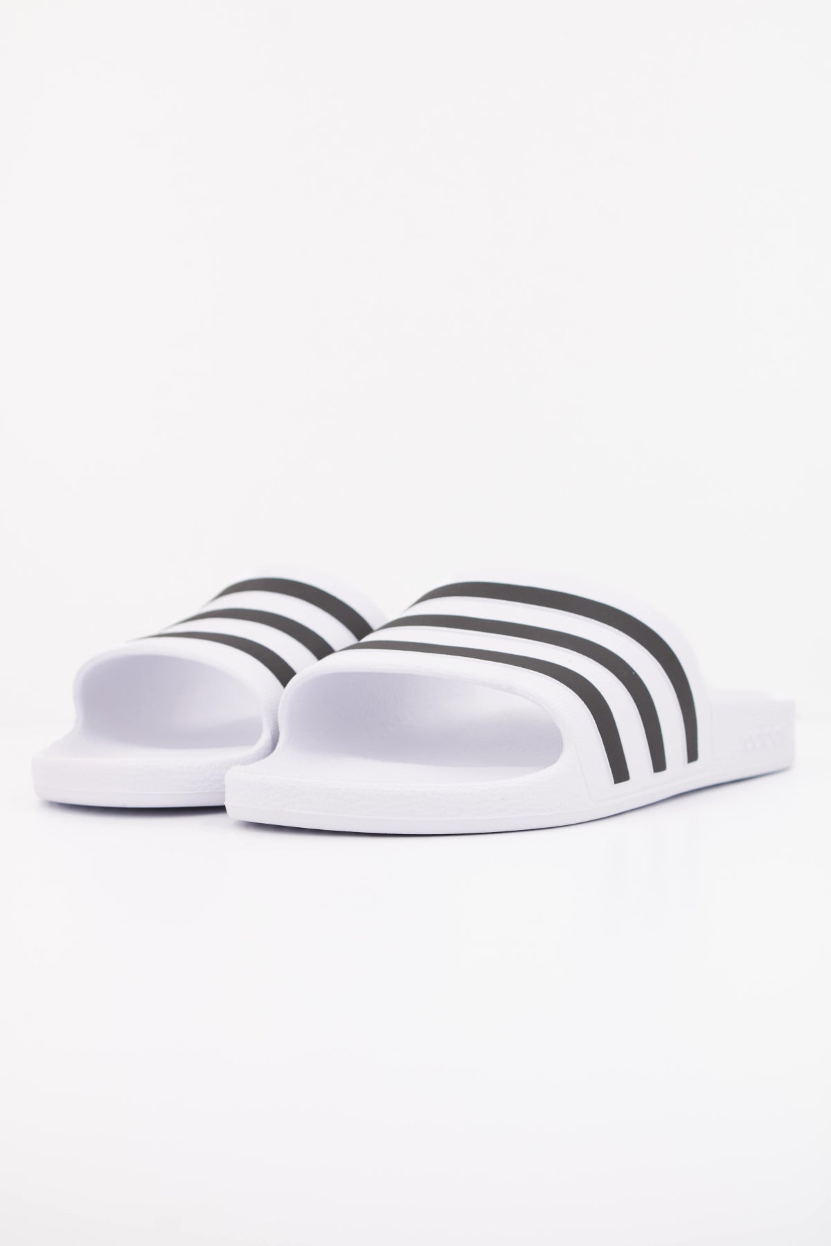ADIDAS ADILETTE AQUA en color BLANCO  (2)