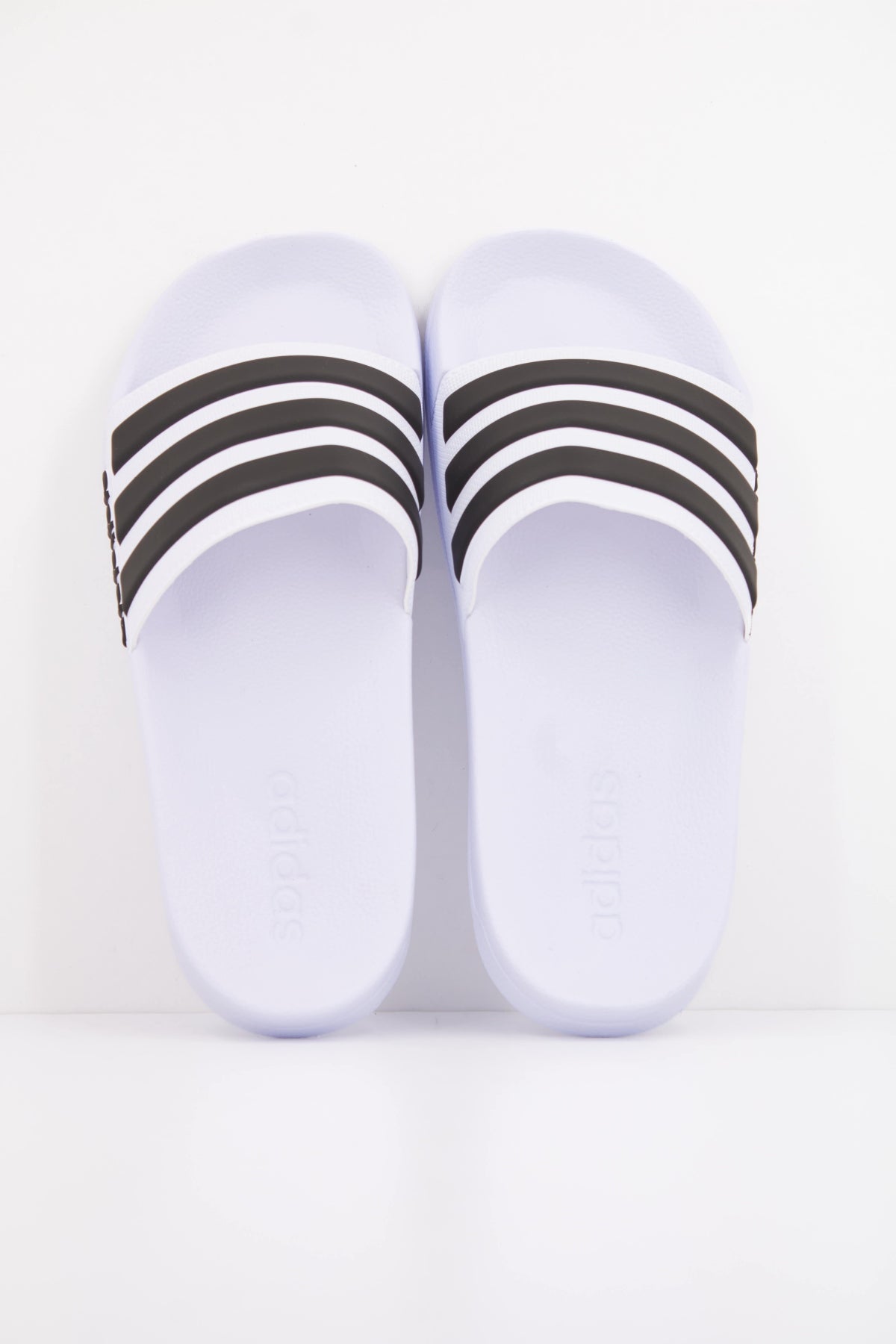 ADIDAS ADILETTE SHOWER en color BLANCO  (3)