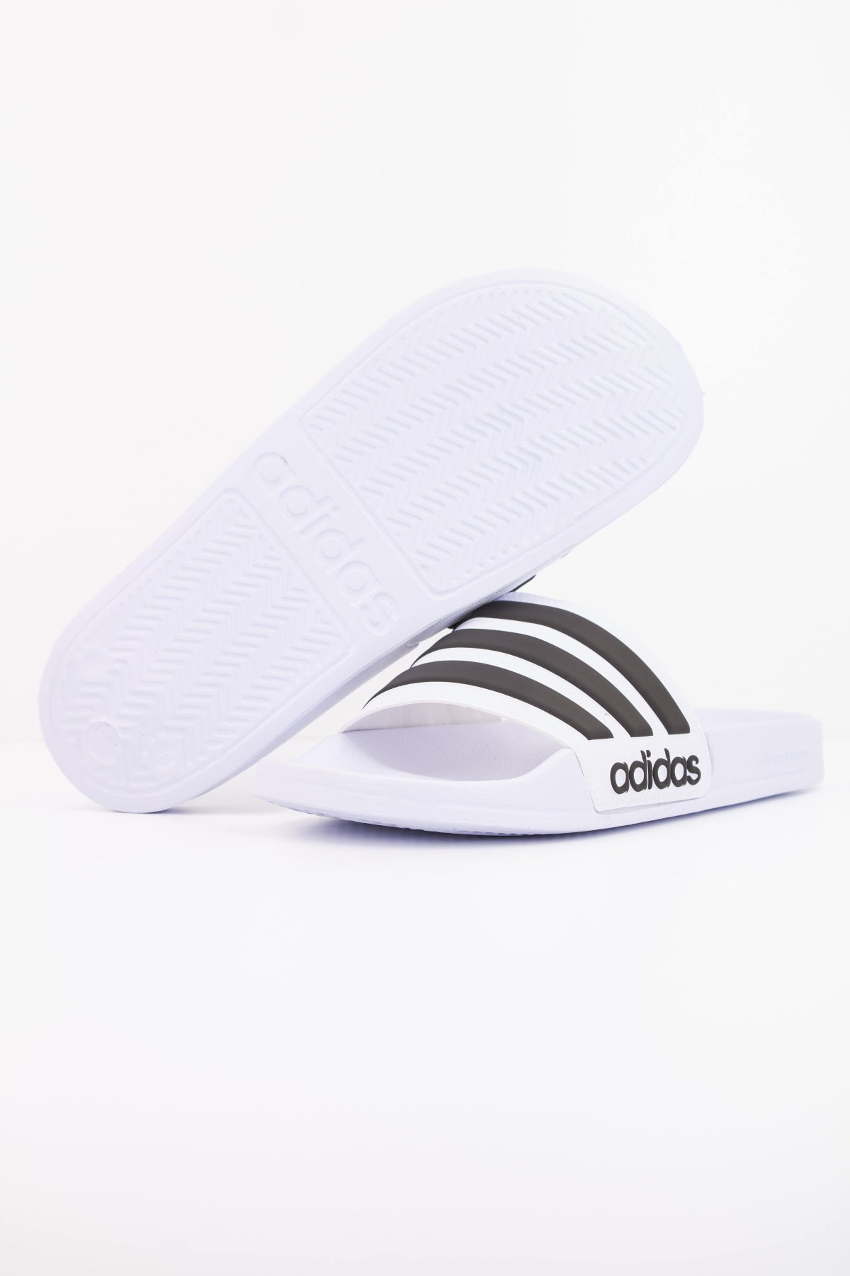 ADIDAS ADILETTE SHOWER en color BLANCO  (5)