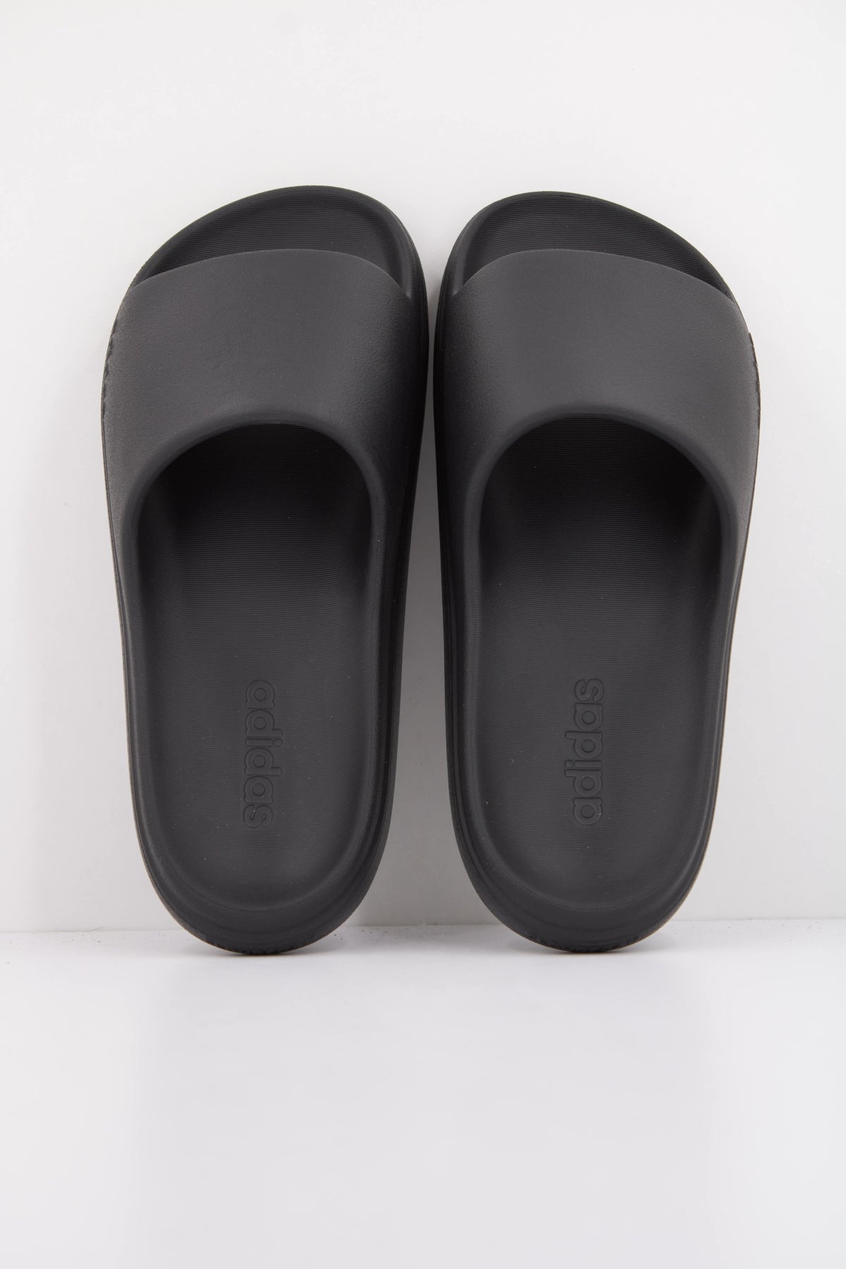 ADIDAS ADILETTE LUMIA en color NEGRO  (3)