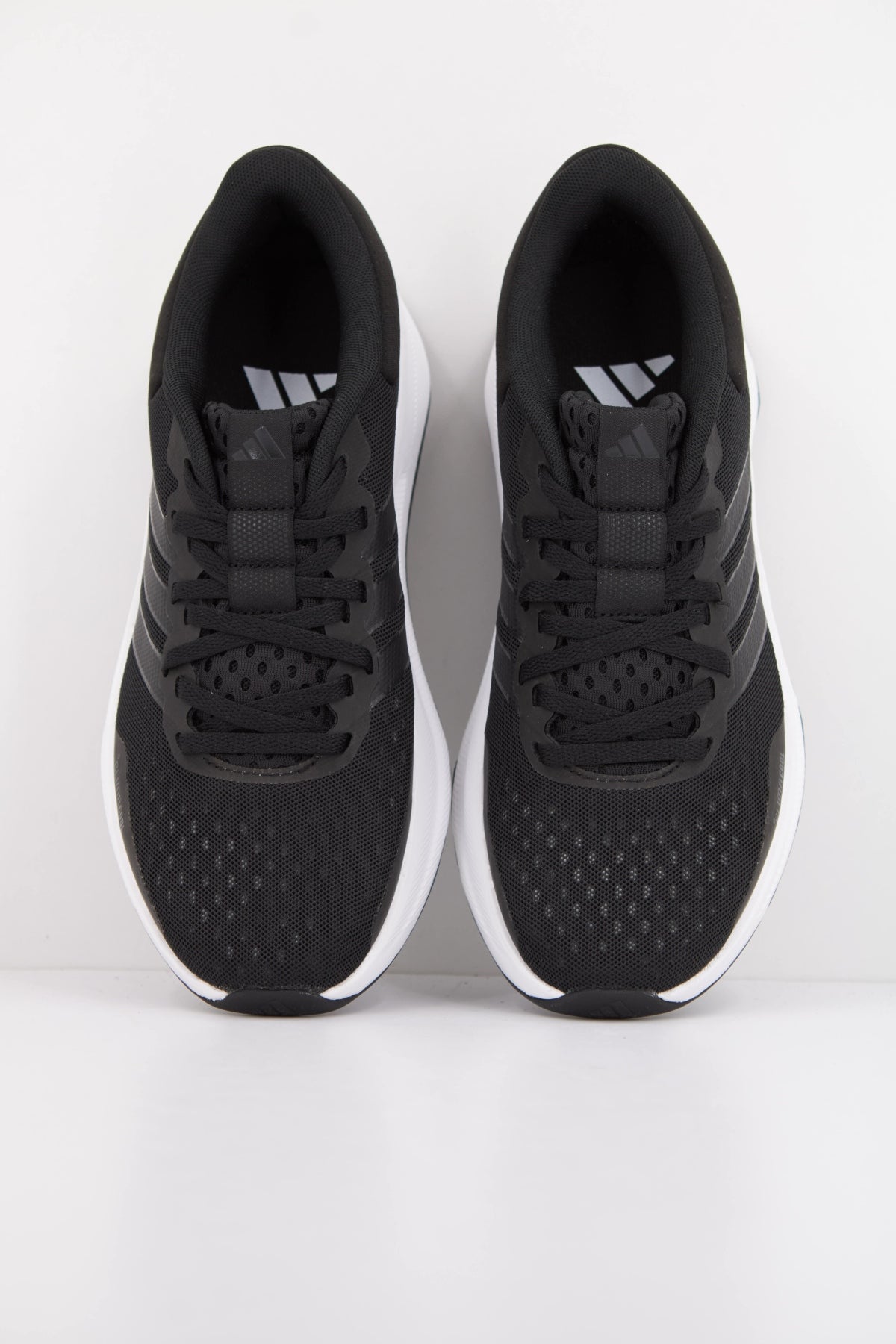 ADIDAS TREADMOVE W en color NEGRO  (3)