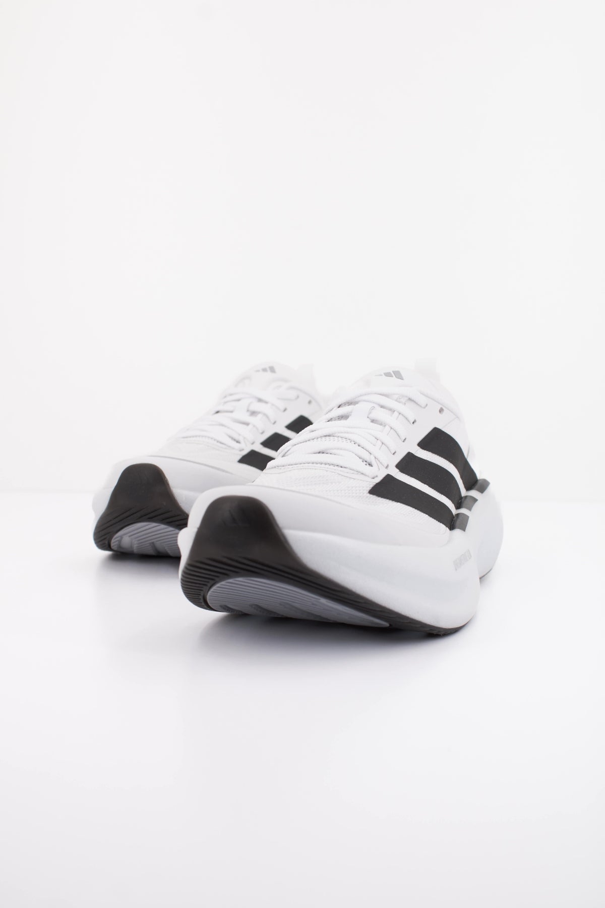 ADIDAS SUPERNOVA GLIDE W en color BLANCO  (2)